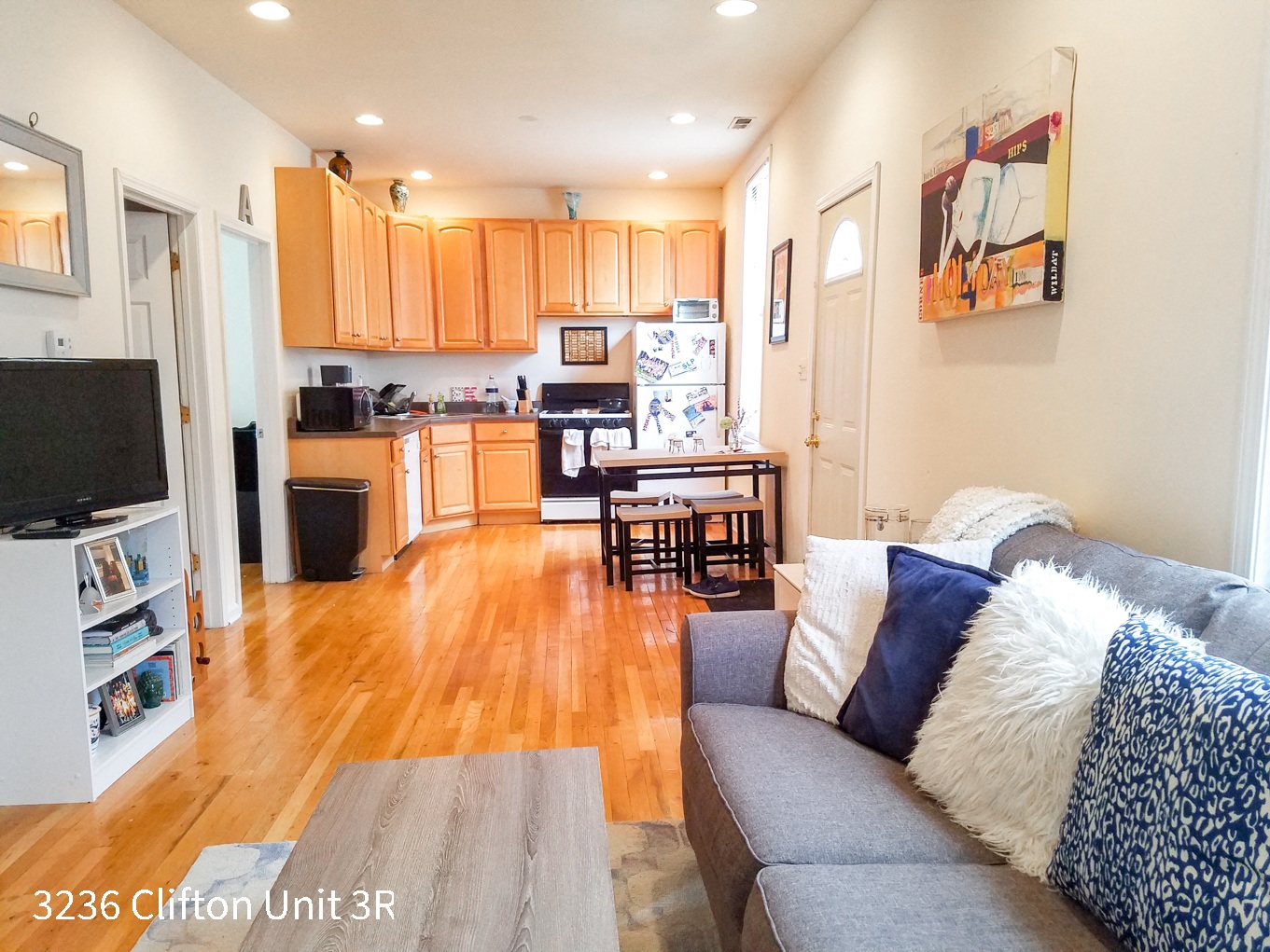 3236-38 N. Clifton Ave. 3236-38 N. Clifton Ave., Chicago, IL 60657 Lake View East - Leasing by Cross Street
