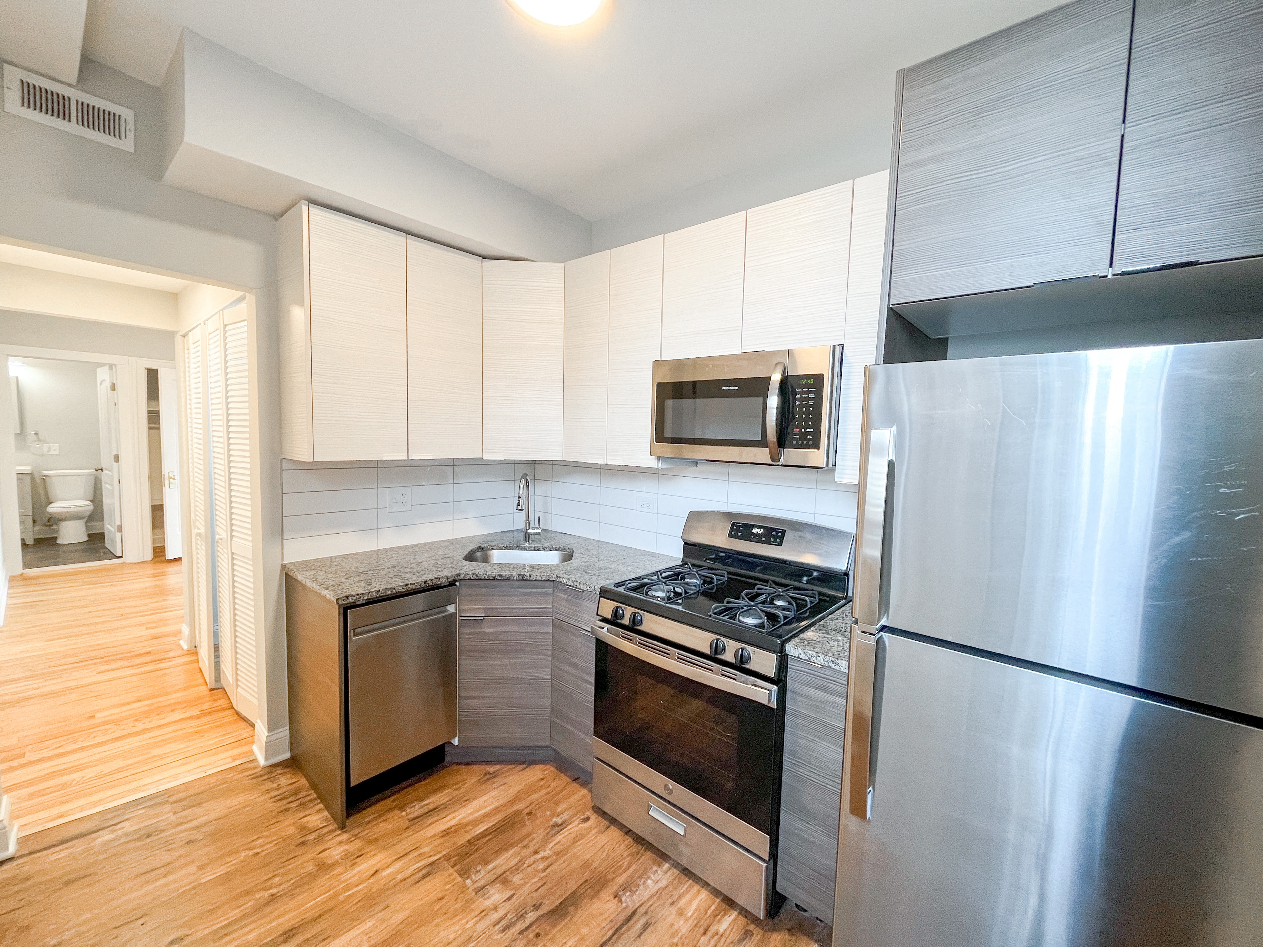 3319-21 N. Karlov Ave. 3319-21 N. Karlov Ave., Chicago, IL 60641 - Leasing by Cross Street