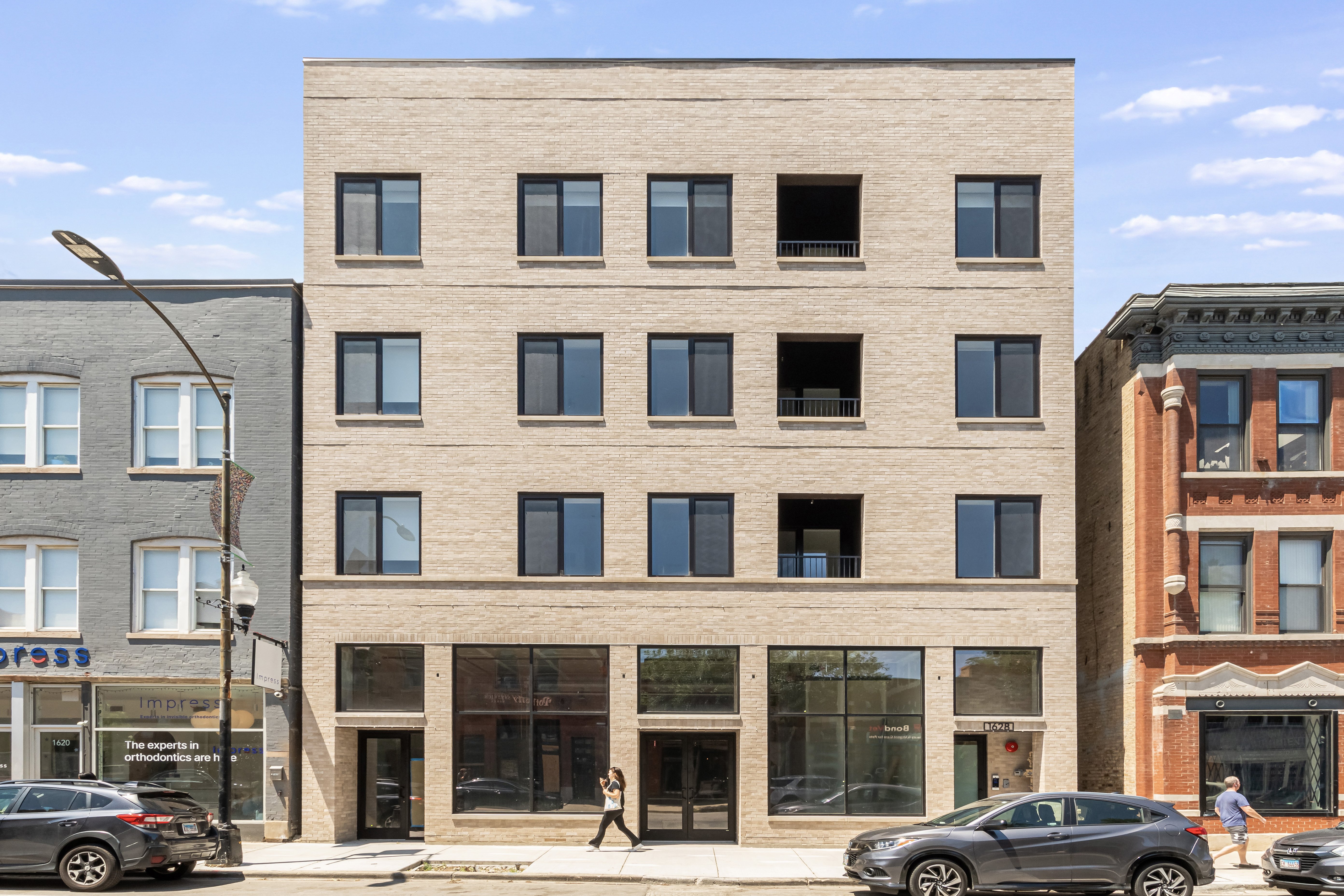 North + Damen 1628 N. Damen Ave, Chicago, IL 60647 - Leasing by Cross Street