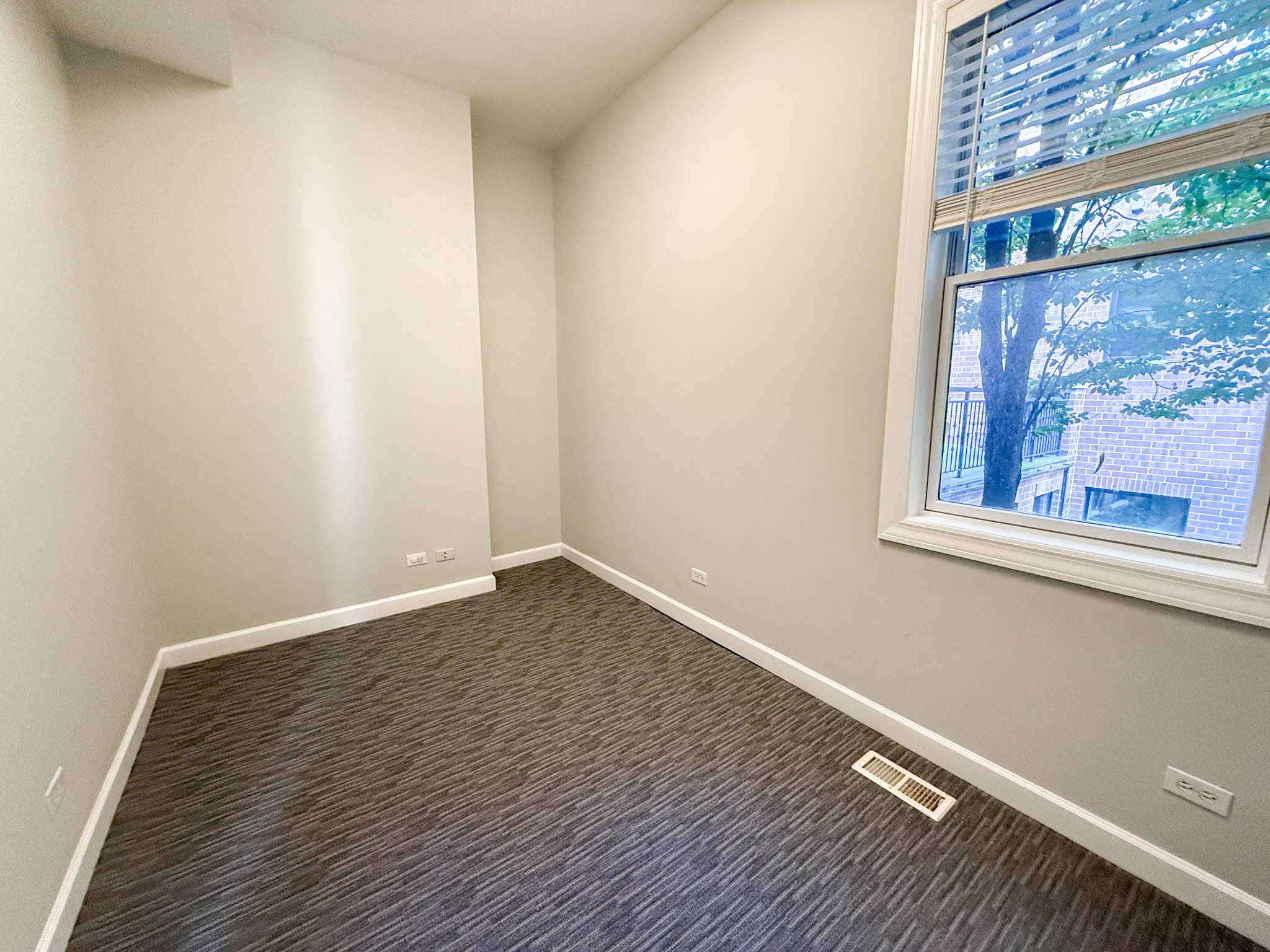 3716 N. Greenview Ave 3716 N. Greenview Ave, Chicago, IL 60613