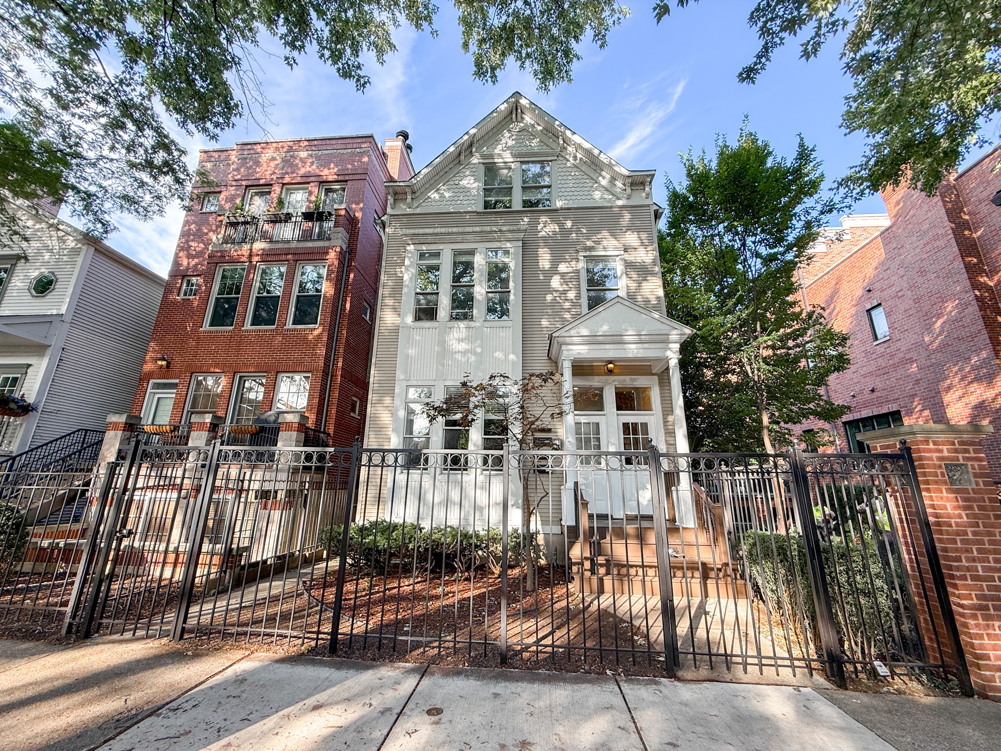 3716 N. Greenview Ave 3716 N. Greenview Ave, Chicago, IL 60613