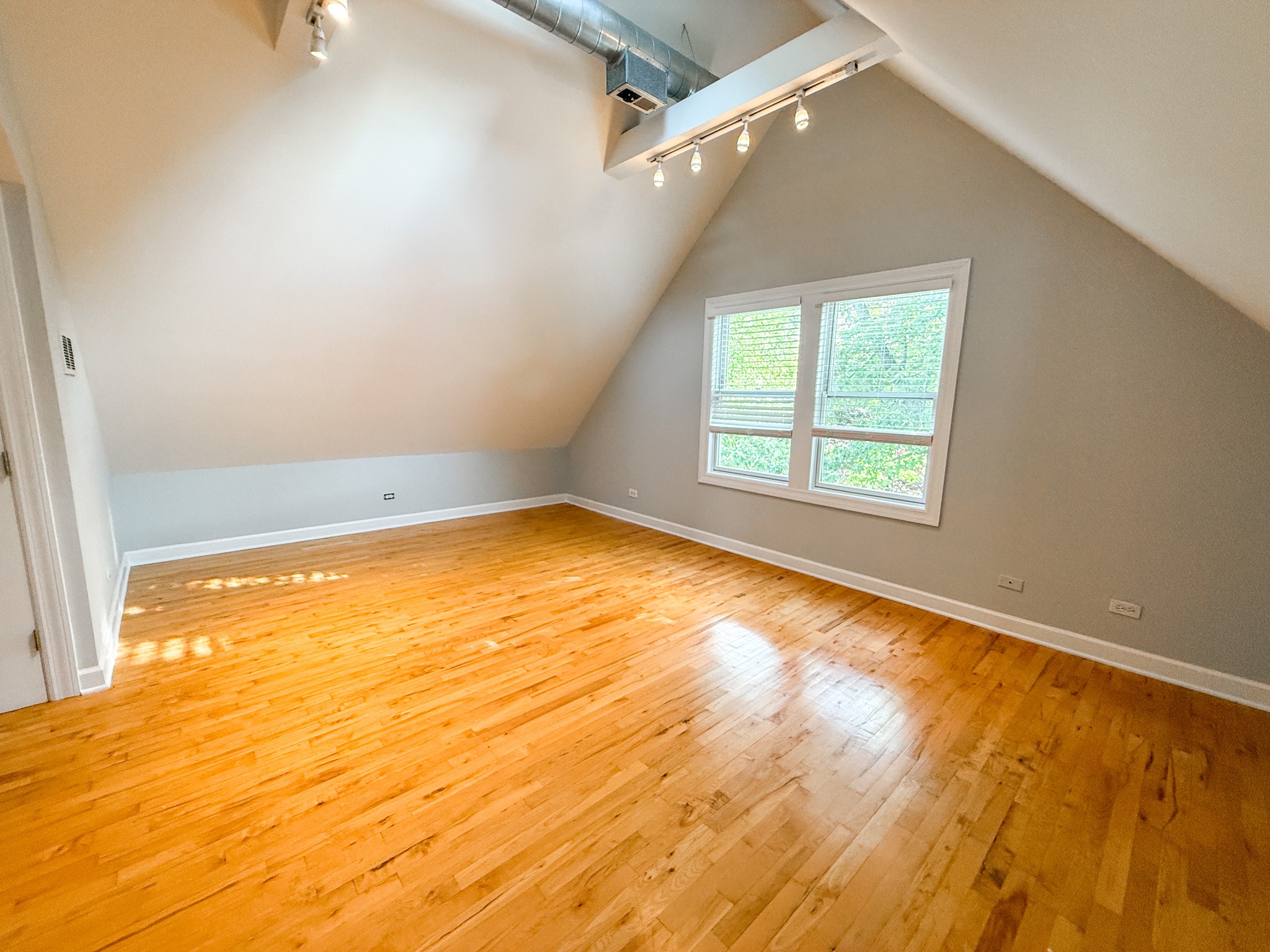 3716 N. Greenview Ave 3716 N. Greenview Ave, Chicago, IL 60613