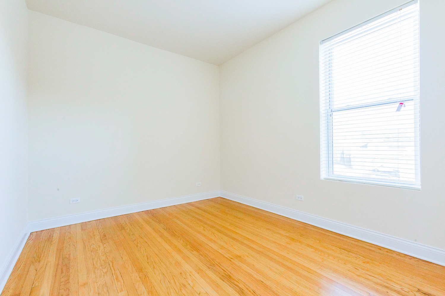 3945-59 N. Janssen Ave. 3945-59 N. Janssen Ave., Chicago, IL 60613 Lake View - Leasing by Cross Street