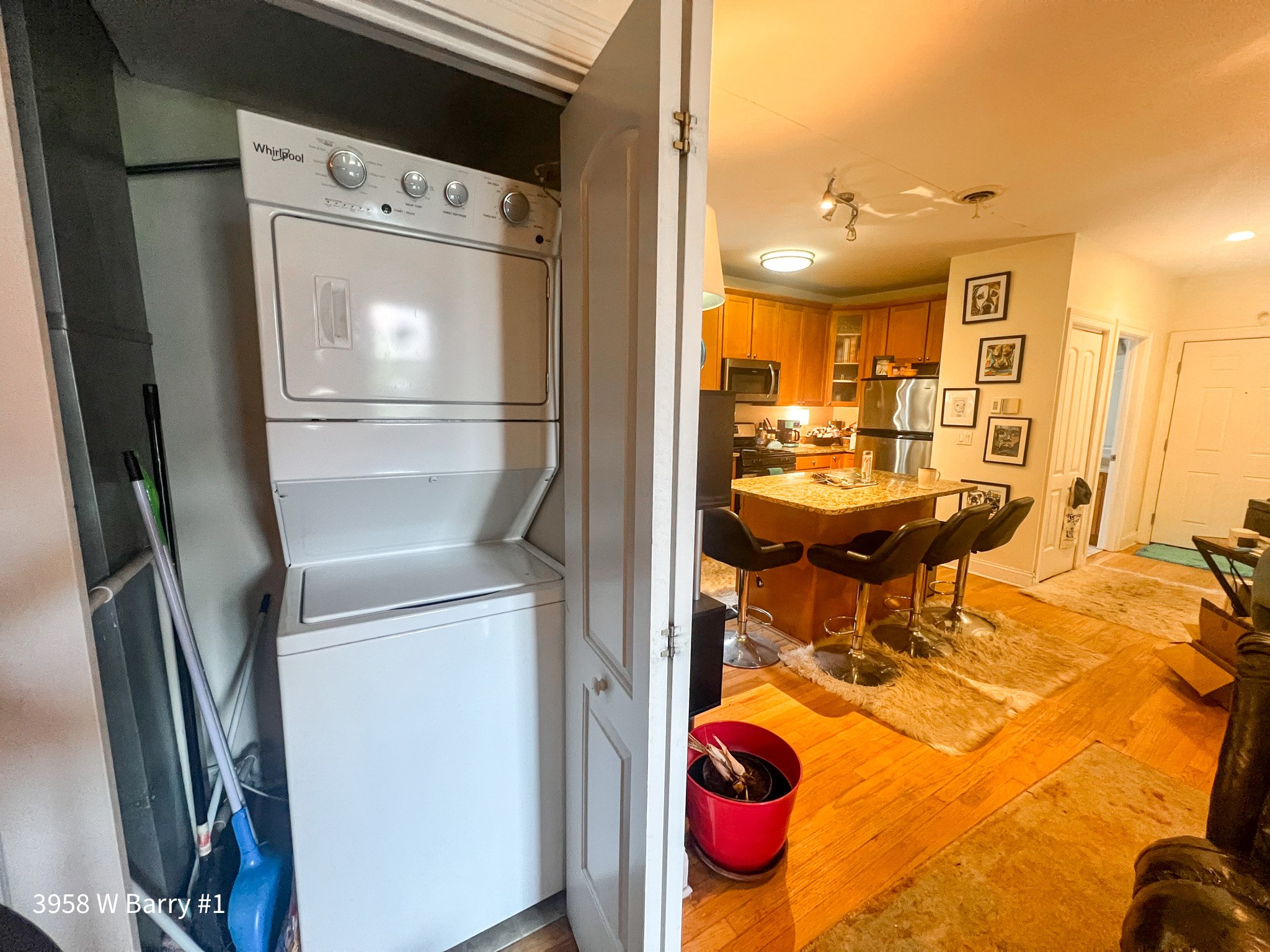 3101-03 N. Springfield / 3956-58 W. Barry 3101-03 N. Springfield, Chicago, IL 60618 - Leasing by Cross Street