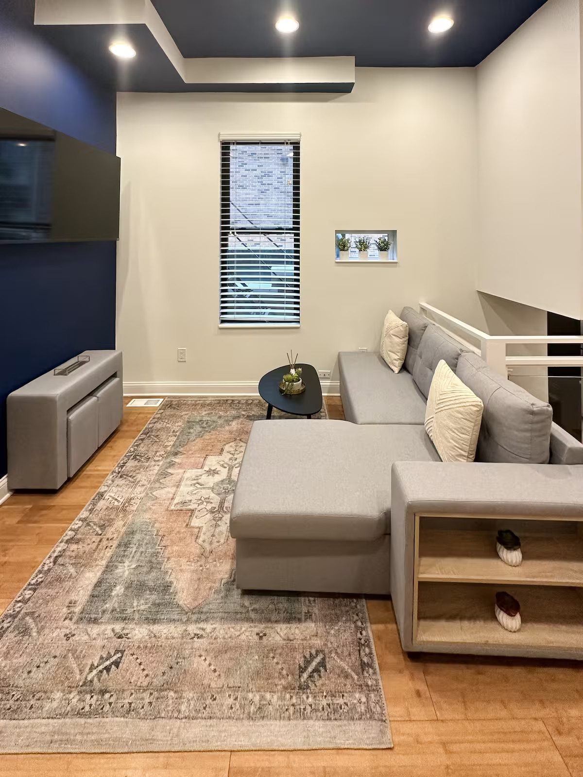 53 W. Burton Pl. 53 W. Burton Pl., Chicago, IL 60610 - Leasing by Cross Street