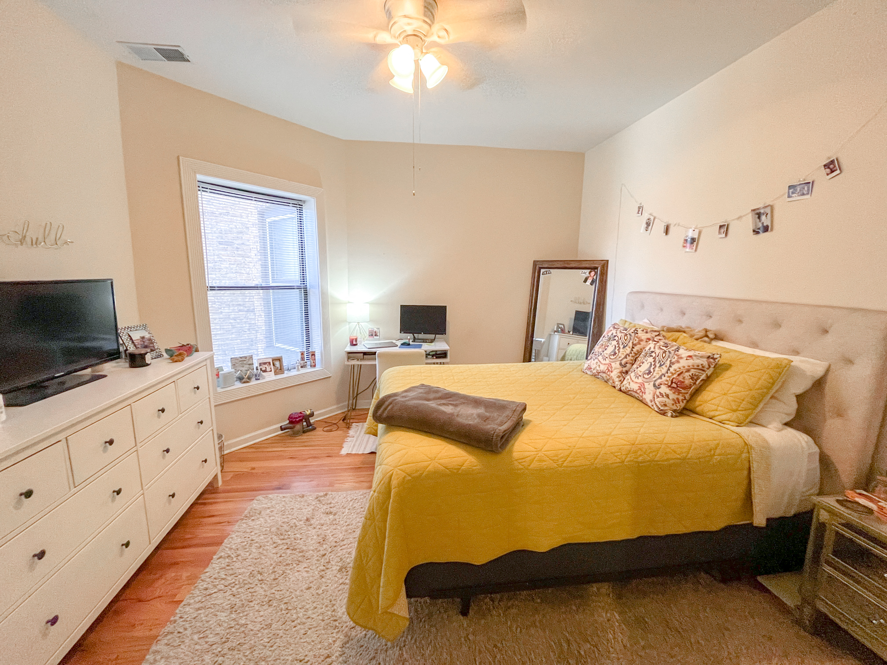 4022-24 N. Sheridan Rd. 4022-24 N. Sheridan Rd., Chicago, IL 60613 Uptown - Leasing by Cross Street