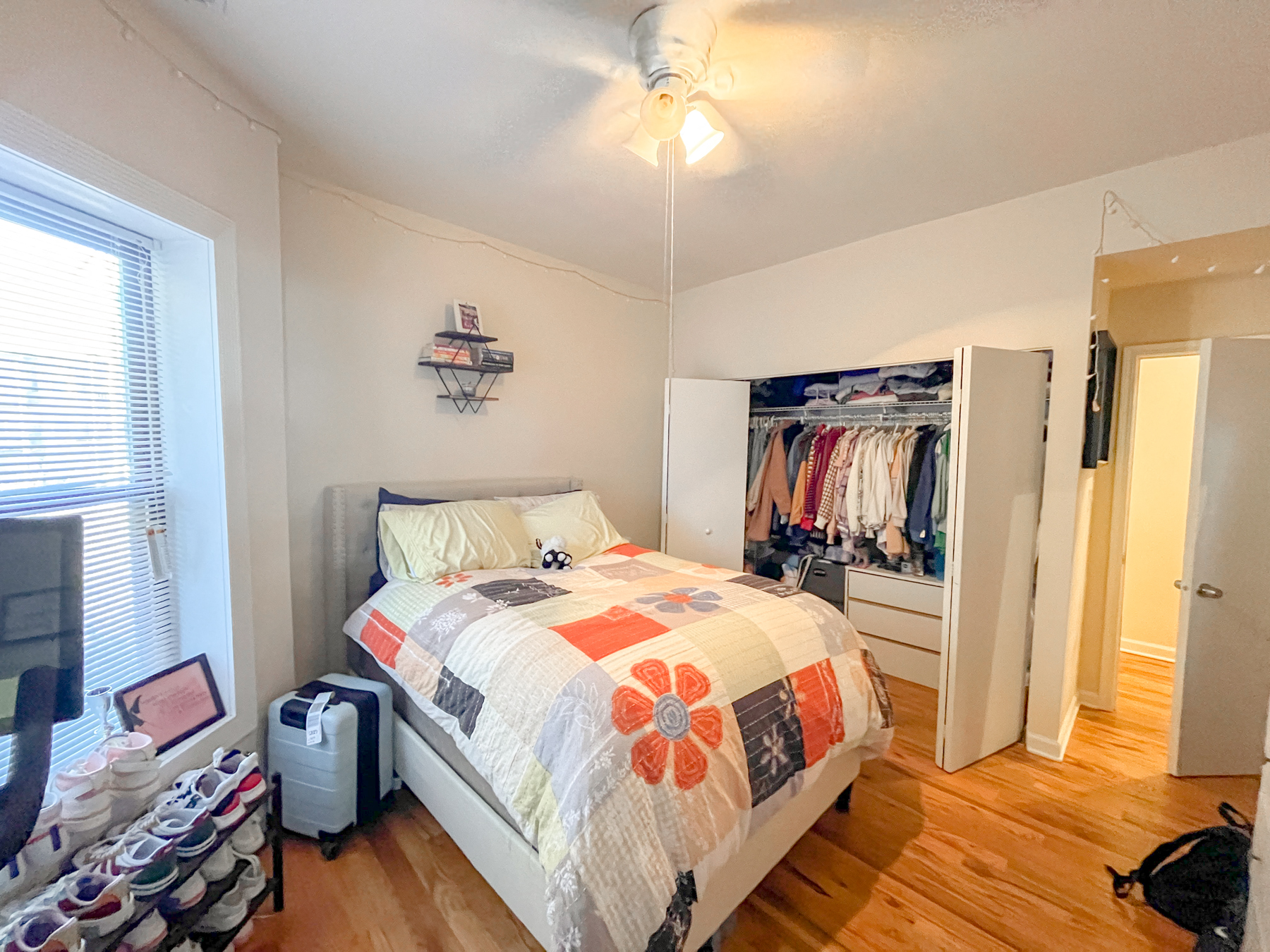 4022-24 N. Sheridan Rd. 4022-24 N. Sheridan Rd., Chicago, IL 60613 Uptown - Leasing by Cross Street