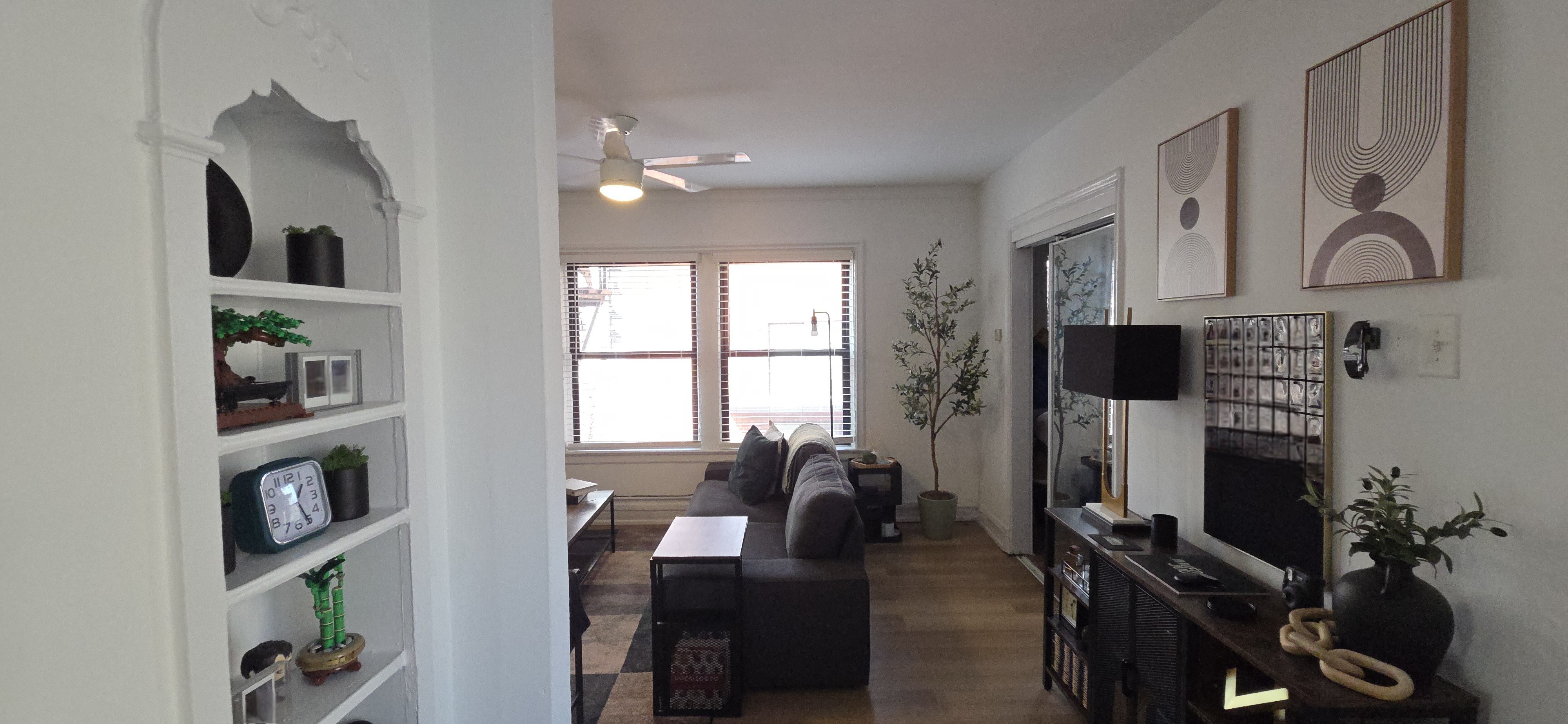 440 W. Barry Ave. 440 W. Barry Ave., Chicago, IL 60657 Lake View East - Leasing by Cross Street