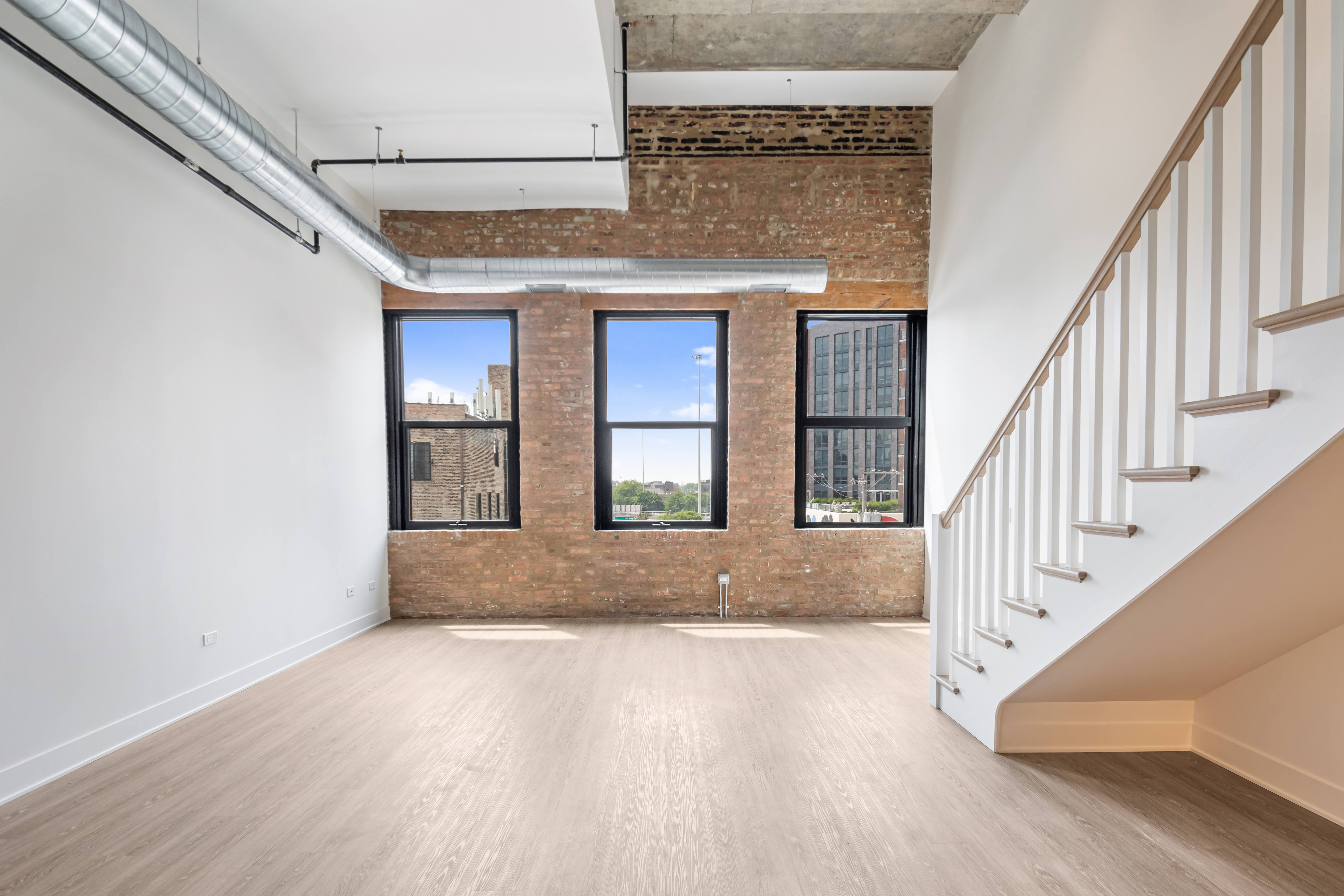 Lofts at Avenir 1040 W Huron, Chicago, IL 60642 - Leasing by Cross Street