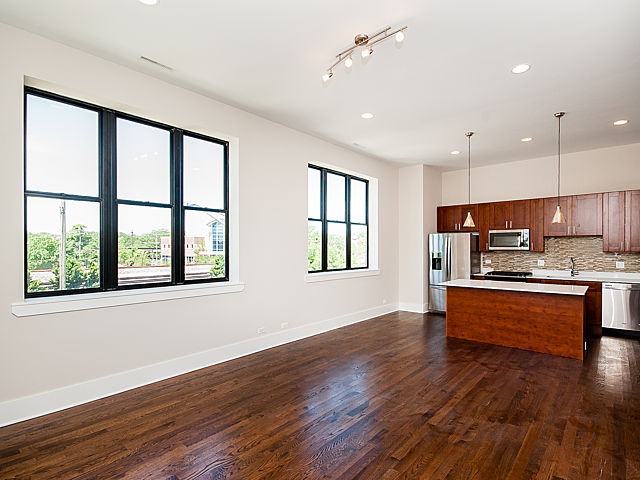 4601 N. Ravenswood Ave. 4601 N. Ravenswood Ave., Chicago, IL 60640 Ravenswood - Leasing by Cross Street