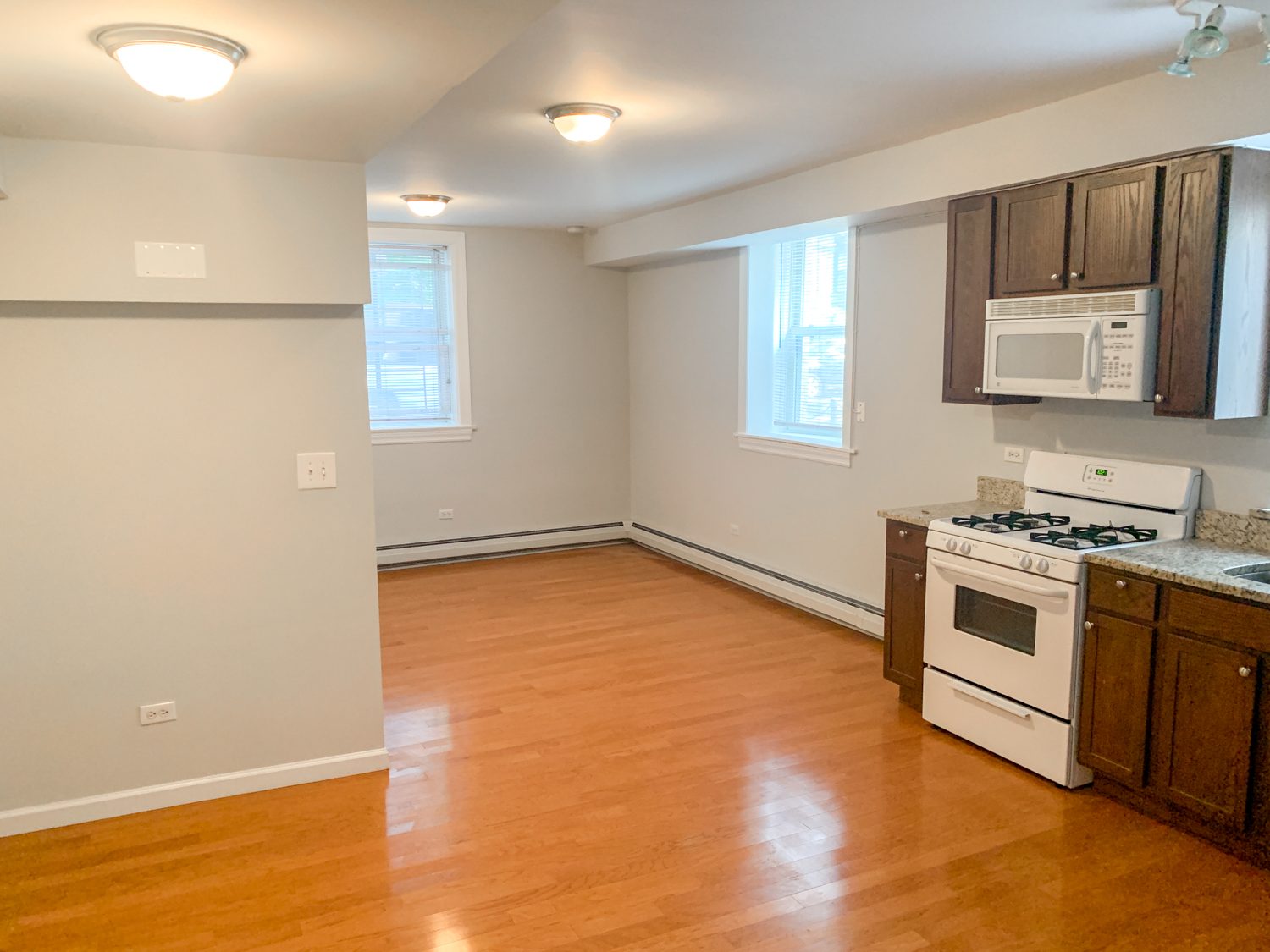 543 W. Fullerton Ave. 543 W. Fullerton Ave., Chicago, IL 60614 Lincoln Park - Leasing by Cross Street