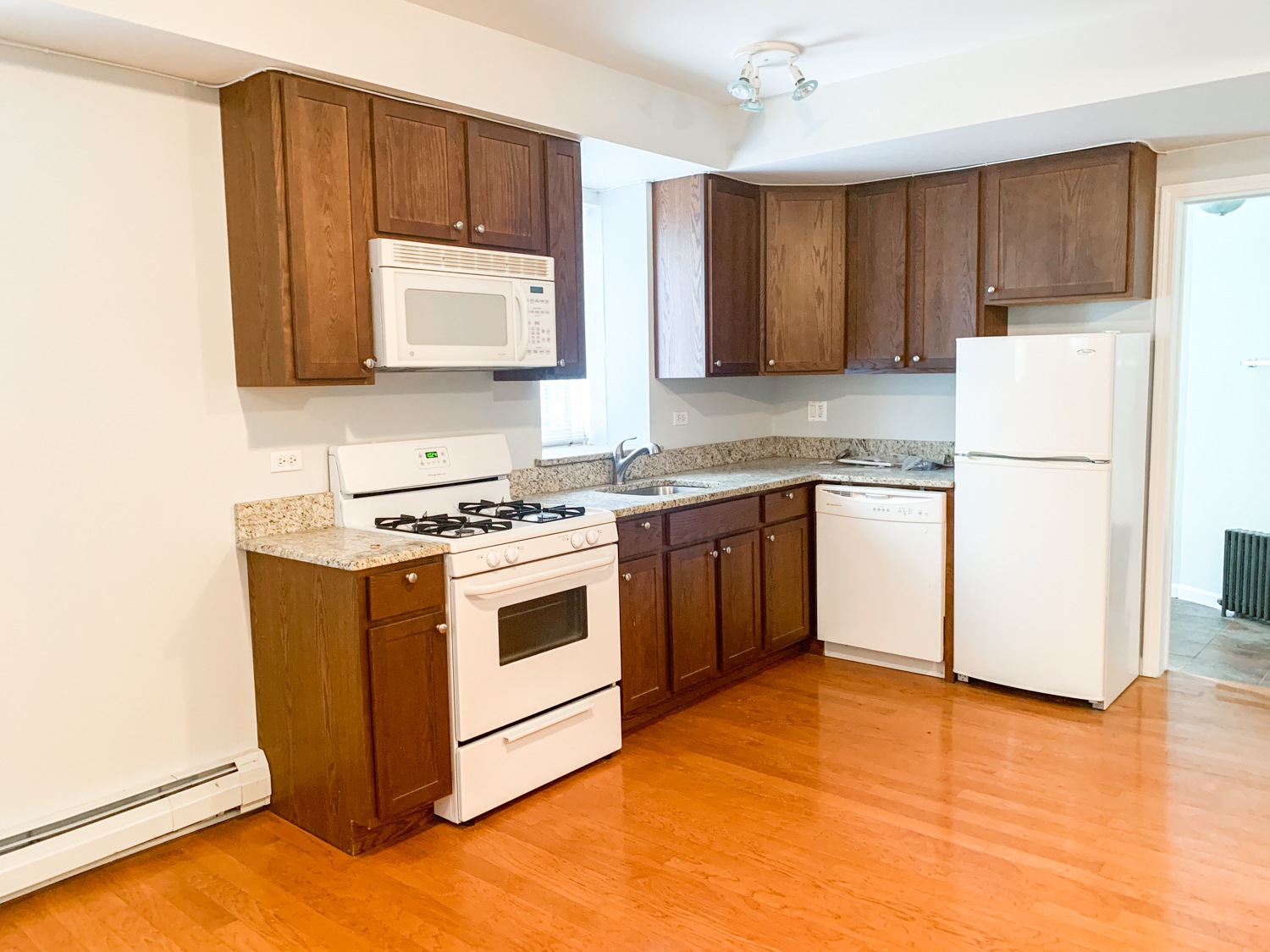 543 W. Fullerton Ave. 543 W. Fullerton Ave., Chicago, IL 60614 Lincoln Park - Leasing by Cross Street