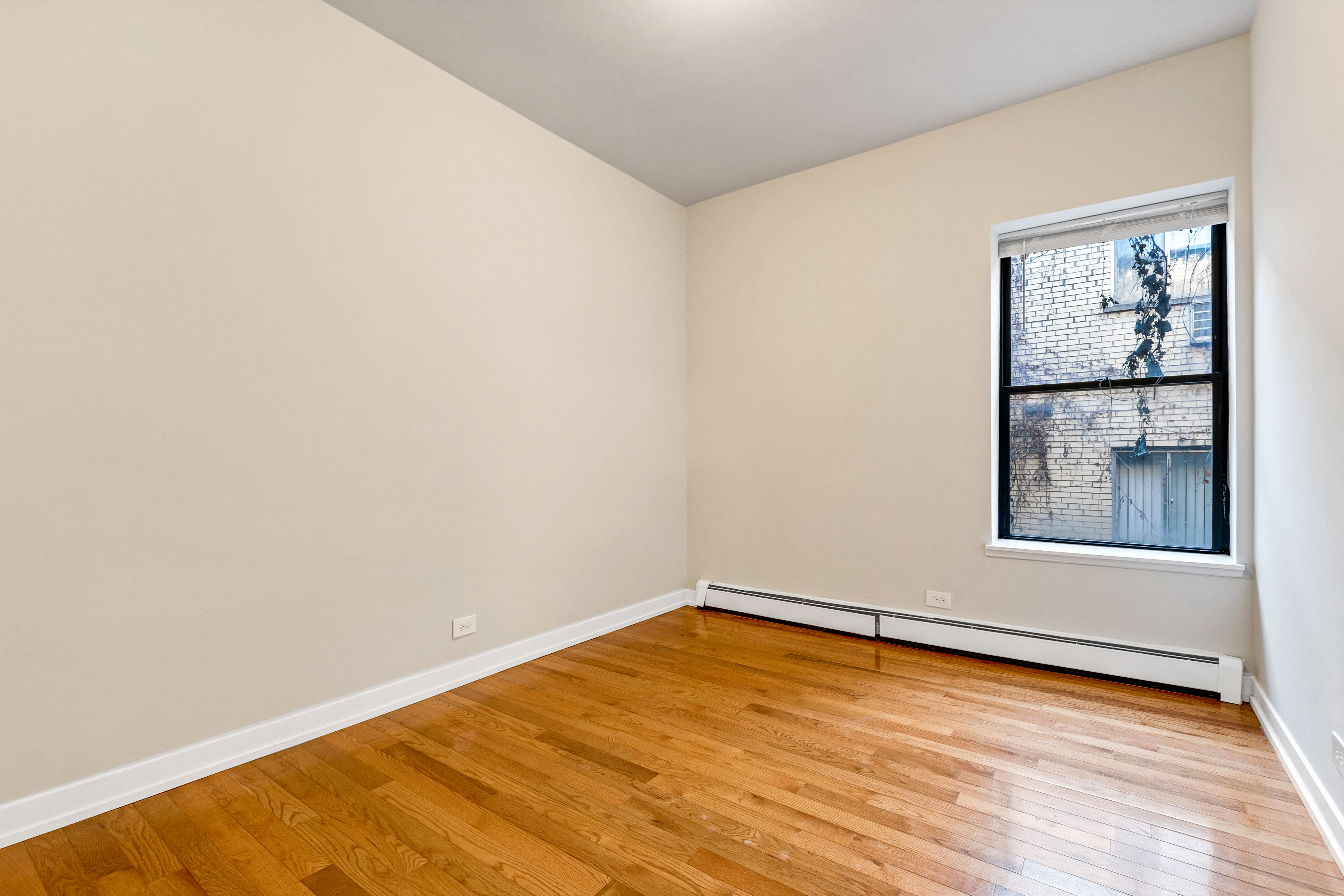 5713-15 N. Kenmore Ave. 5713-15 N. Kenmore Ave., Chicago, IL 60660 Edgewater - Leasing by Cross Street