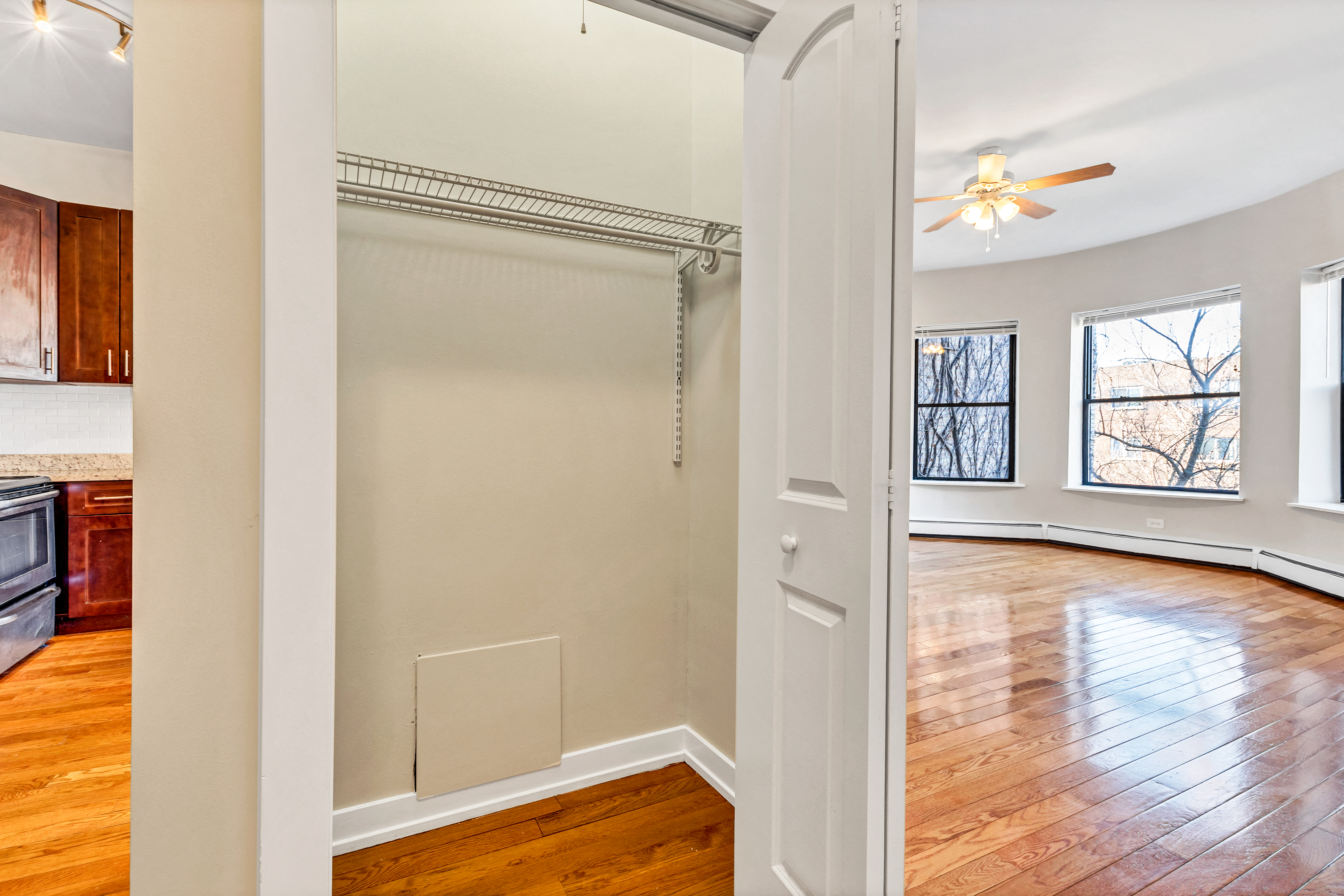 5713-15 N. Kenmore Ave. 5713-15 N. Kenmore Ave., Chicago, IL 60660 Edgewater - Leasing by Cross Street