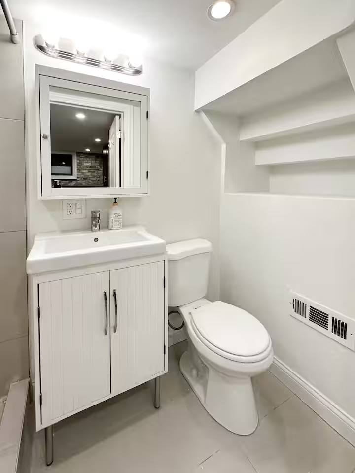 53 W. Burton Pl. 53 W. Burton Pl., Chicago, IL 60610 - Leasing by Cross Street