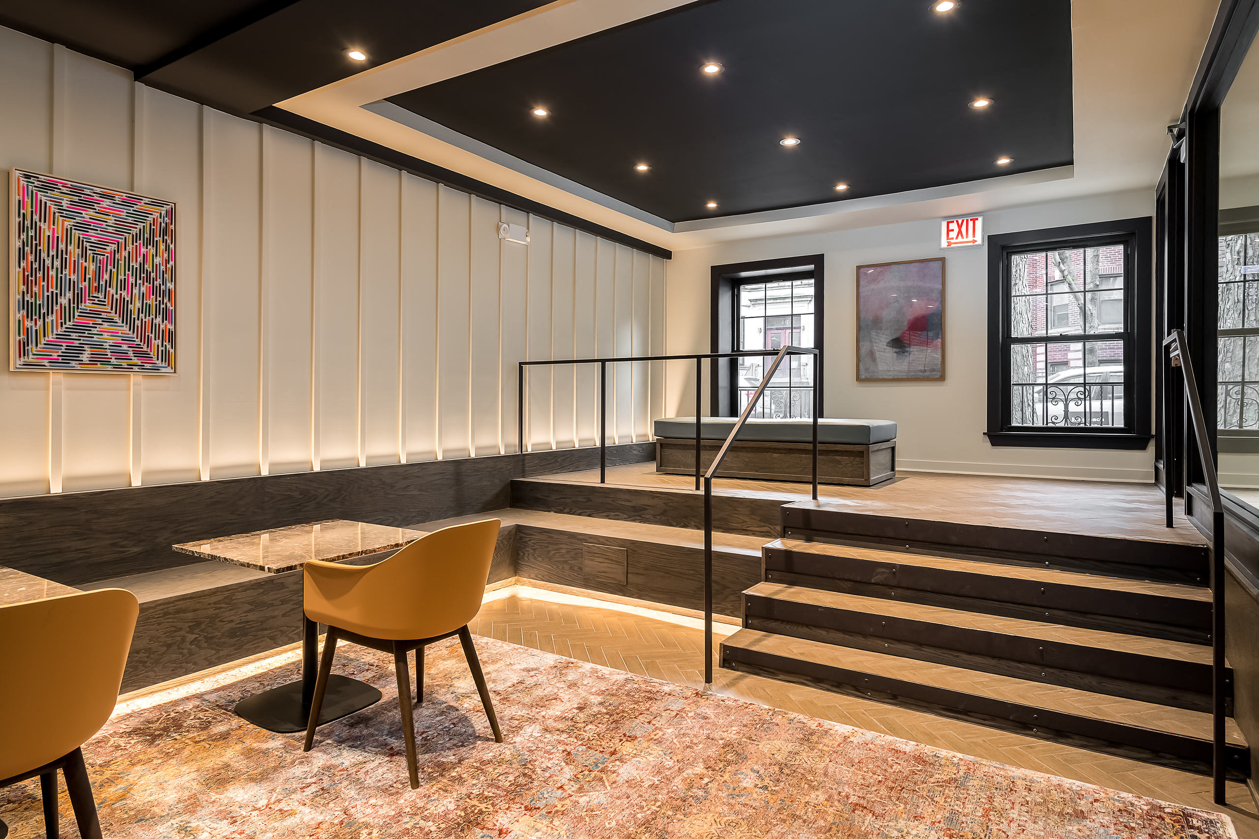620 W. Surf St. 620 W. Surf St., Chicago, IL 60657 - Leasing by Cross Street