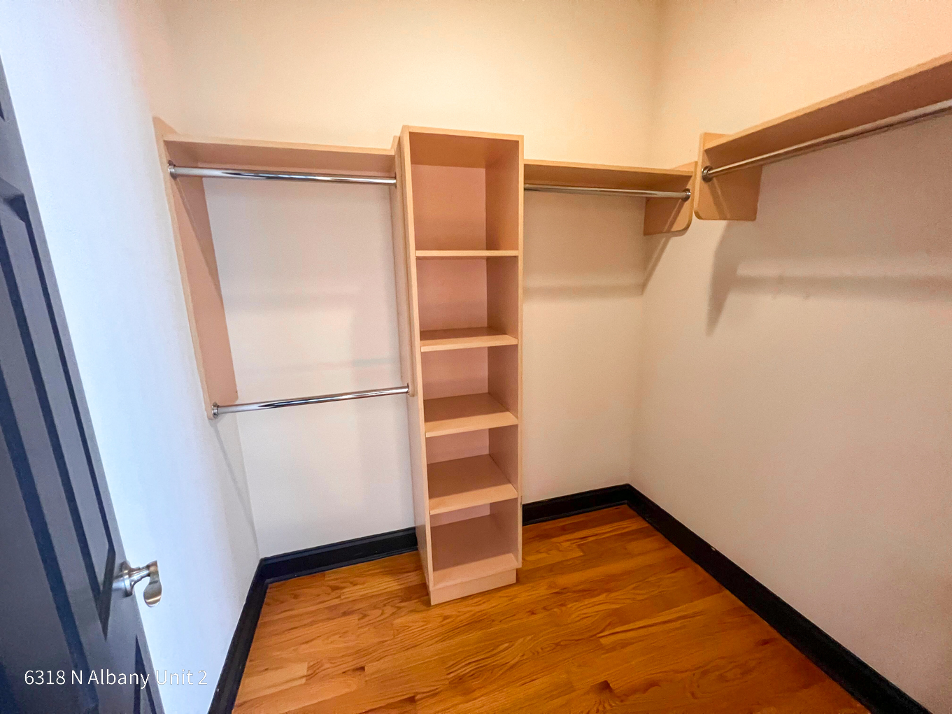 6318 N. Albany Ave. 6318 N. Albany Ave., Chicago, IL 60659 Ridge Park - Leasing by Cross Street