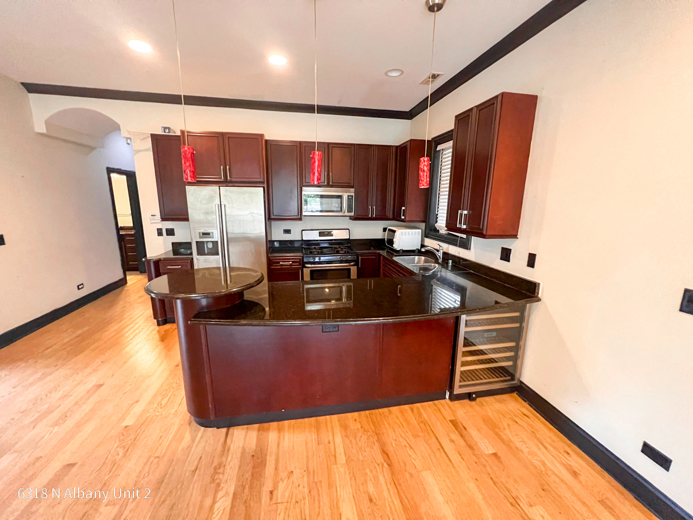 6318 N. Albany Ave. 6318 N. Albany Ave., Chicago, IL 60659 Ridge Park - Leasing by Cross Street