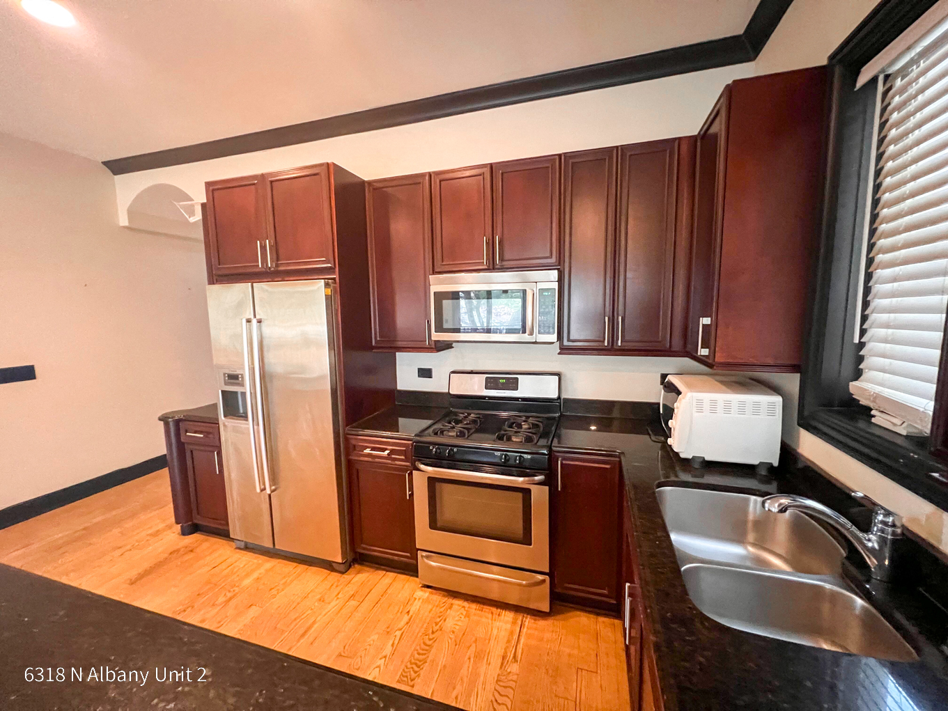 6318 N. Albany Ave. 6318 N. Albany Ave., Chicago, IL 60659 Ridge Park - Leasing by Cross Street