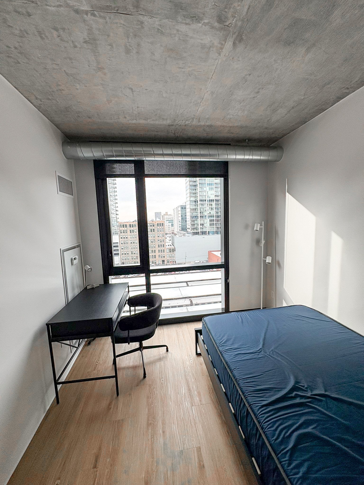 Straits Row 633 S. LaSalle St., Chicago, IL 60605