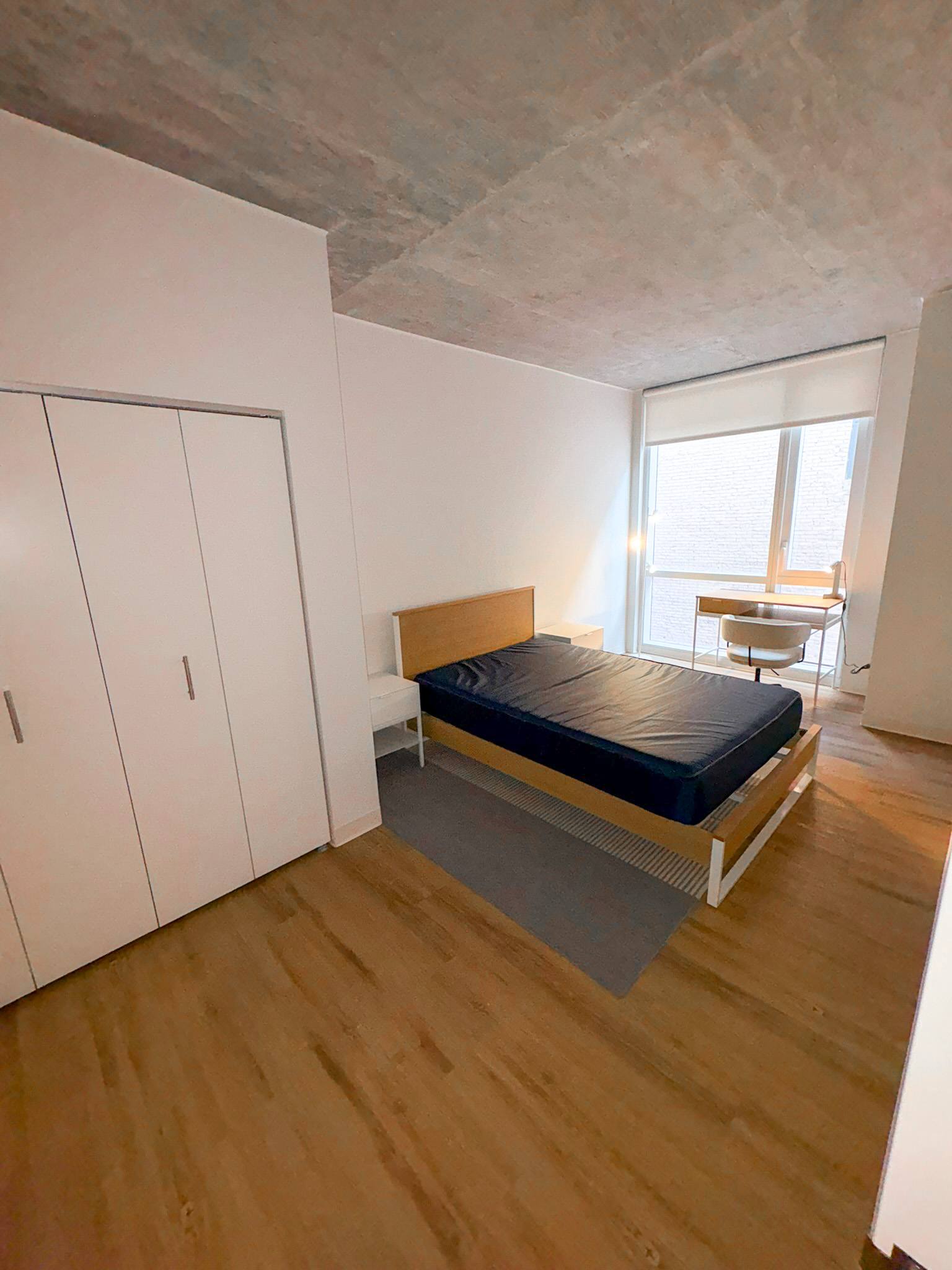 Straits Row 633 S. LaSalle St., Chicago, IL 60605