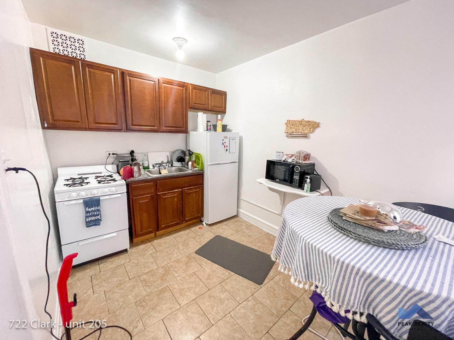 722 Clark St. 722 Clark St., Evanston, IL 60201 Evanston - Leasing by Cross Street