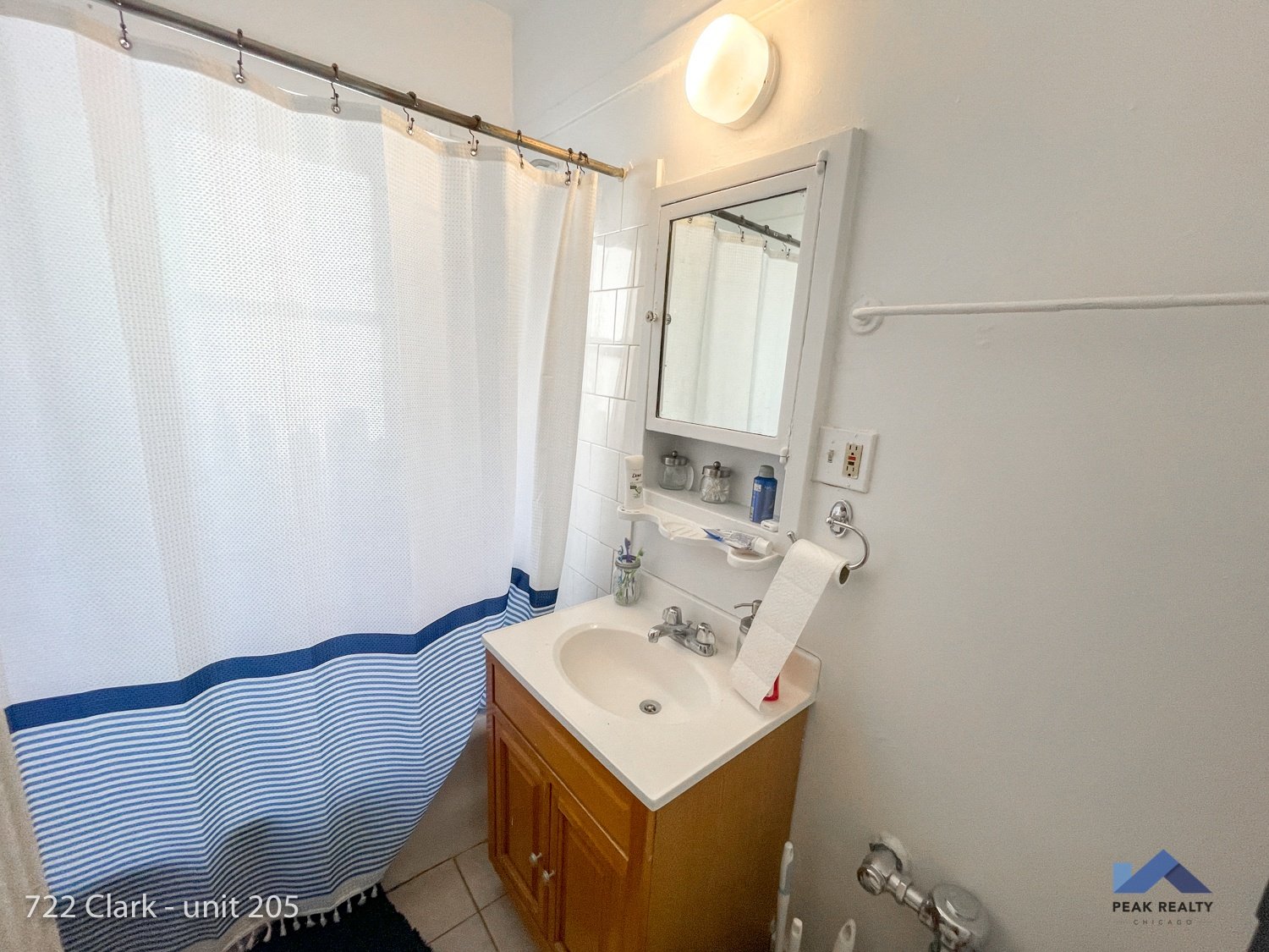 722 Clark St. 722 Clark St., Evanston, IL 60201 Evanston - Leasing by Cross Street