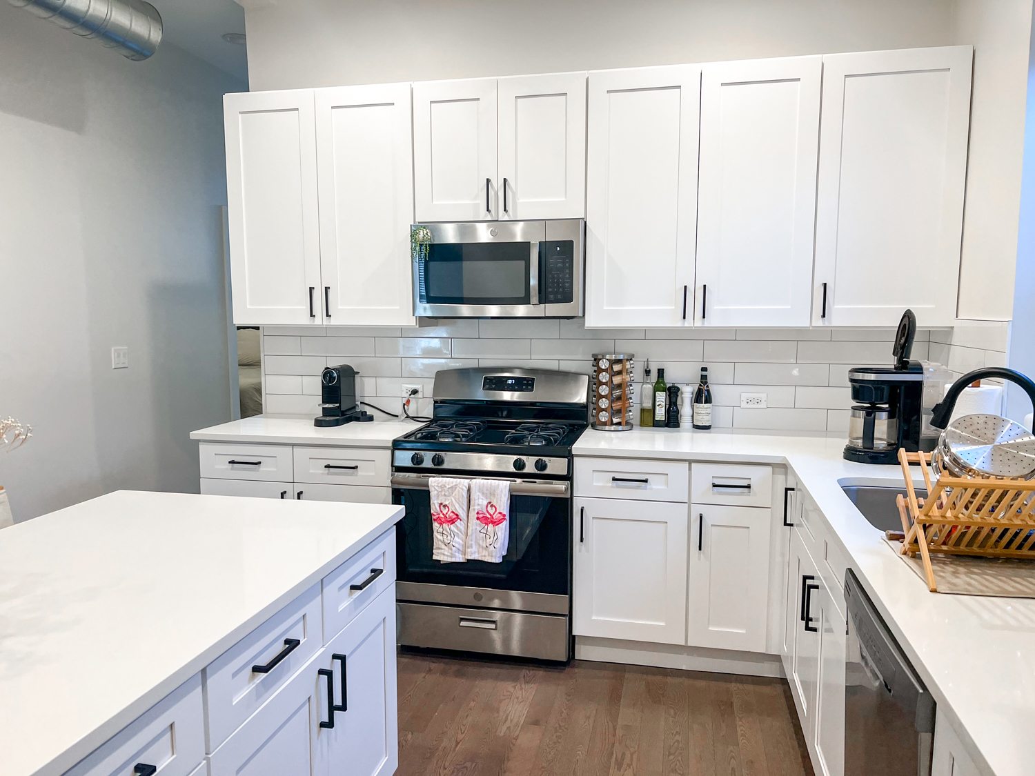 838-46 W. Altgeld Ave. 838-46 W. Altgeld Ave., Chicago, IL 60614 Lincoln Park - Leasing by Cross Street