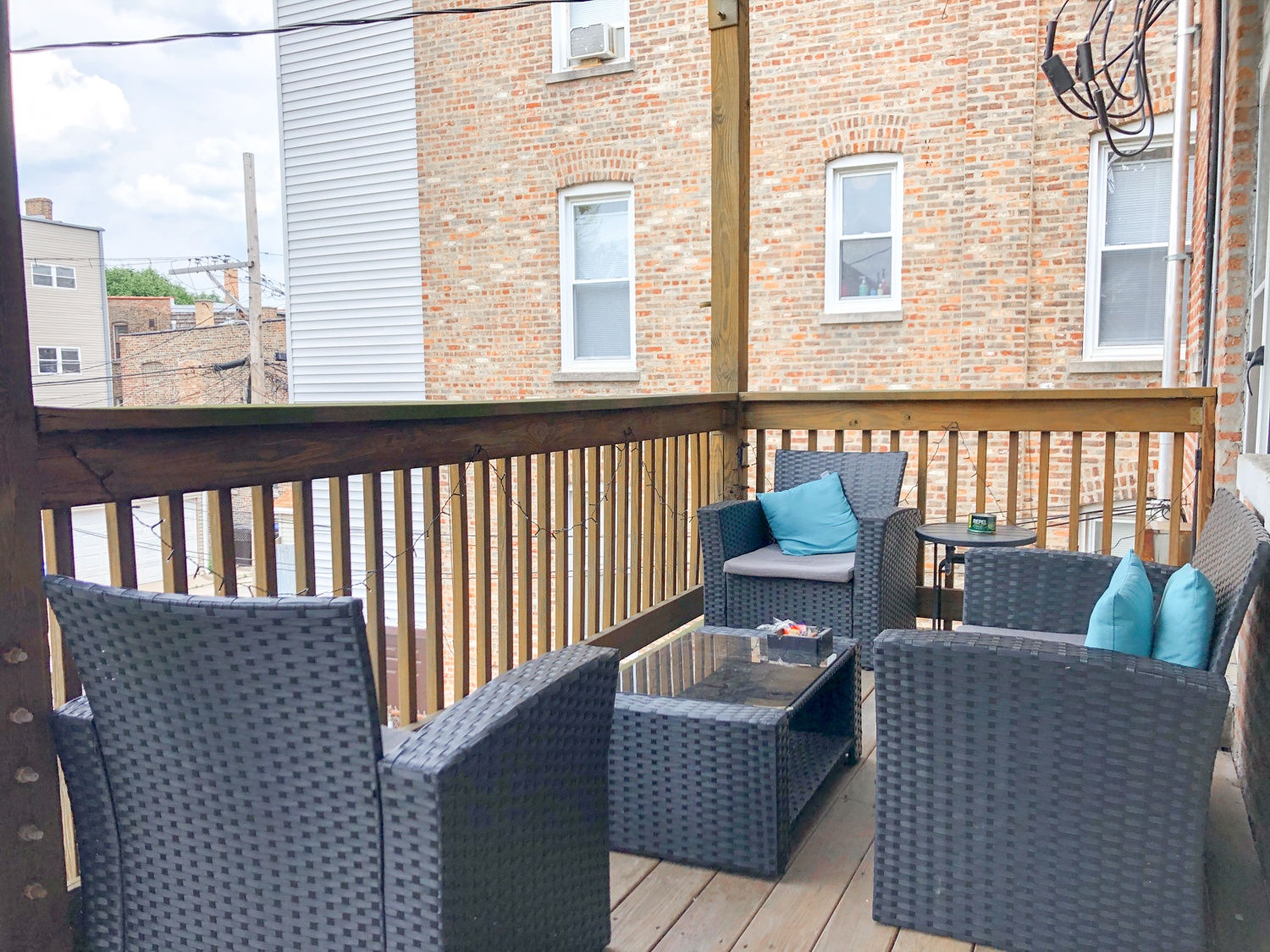 2656-58 W. Iowa St./907 N. Washtenaw Ave. 2656-58 W. Iowa St., Chicago, IL 60622 West Town - Leasing by Cross Street