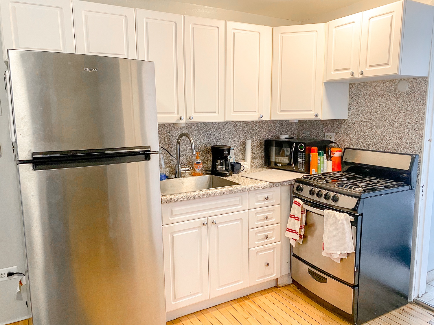 959 W. Webster 959 W. Webster, Chicago, IL 60614 - Leasing by Cross Street