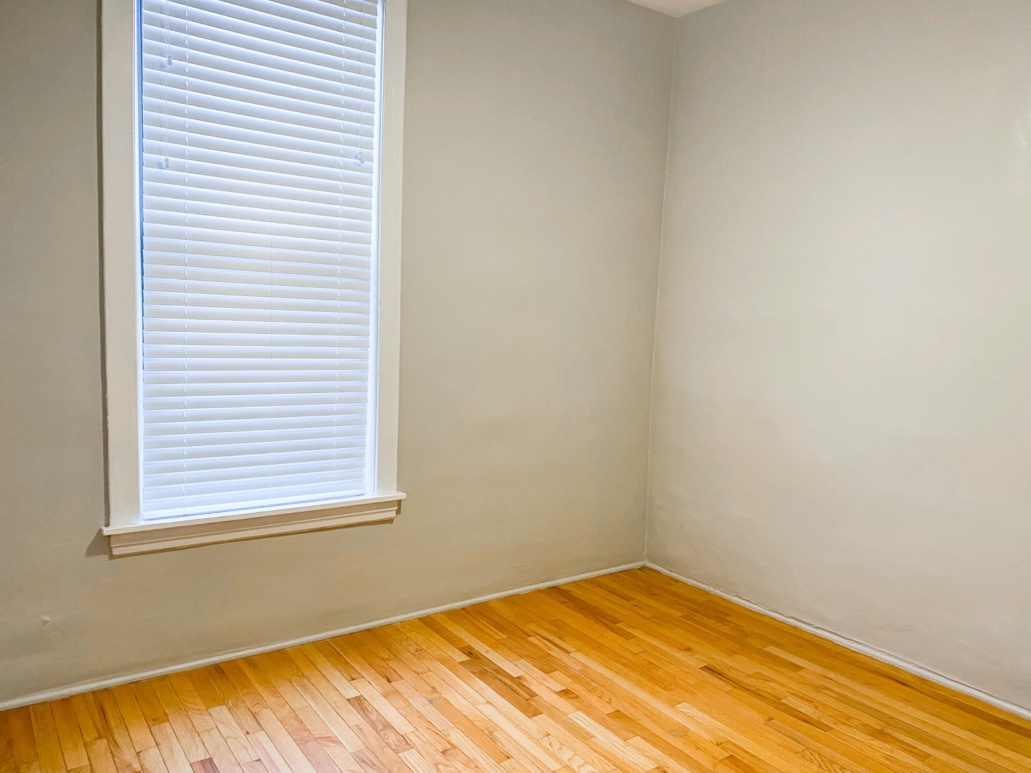 959 W. Webster 959 W. Webster, Chicago, IL 60614 - Leasing by Cross Street