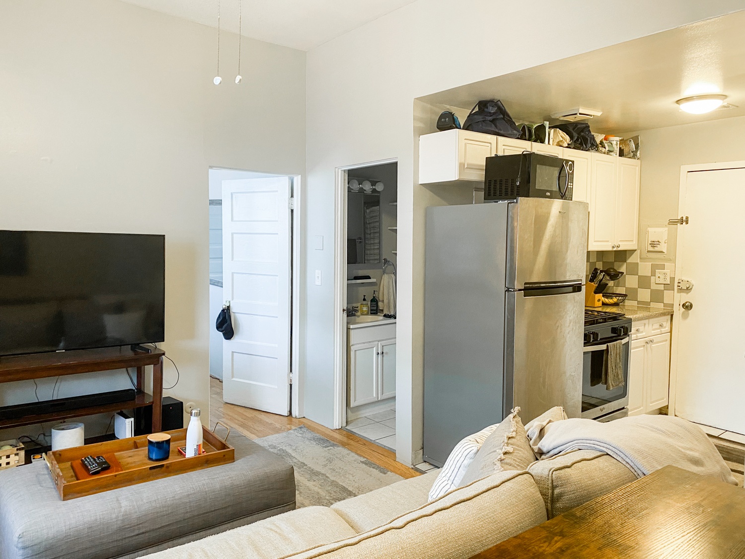959 W. Webster 959 W. Webster, Chicago, IL 60614 - Leasing by Cross Street