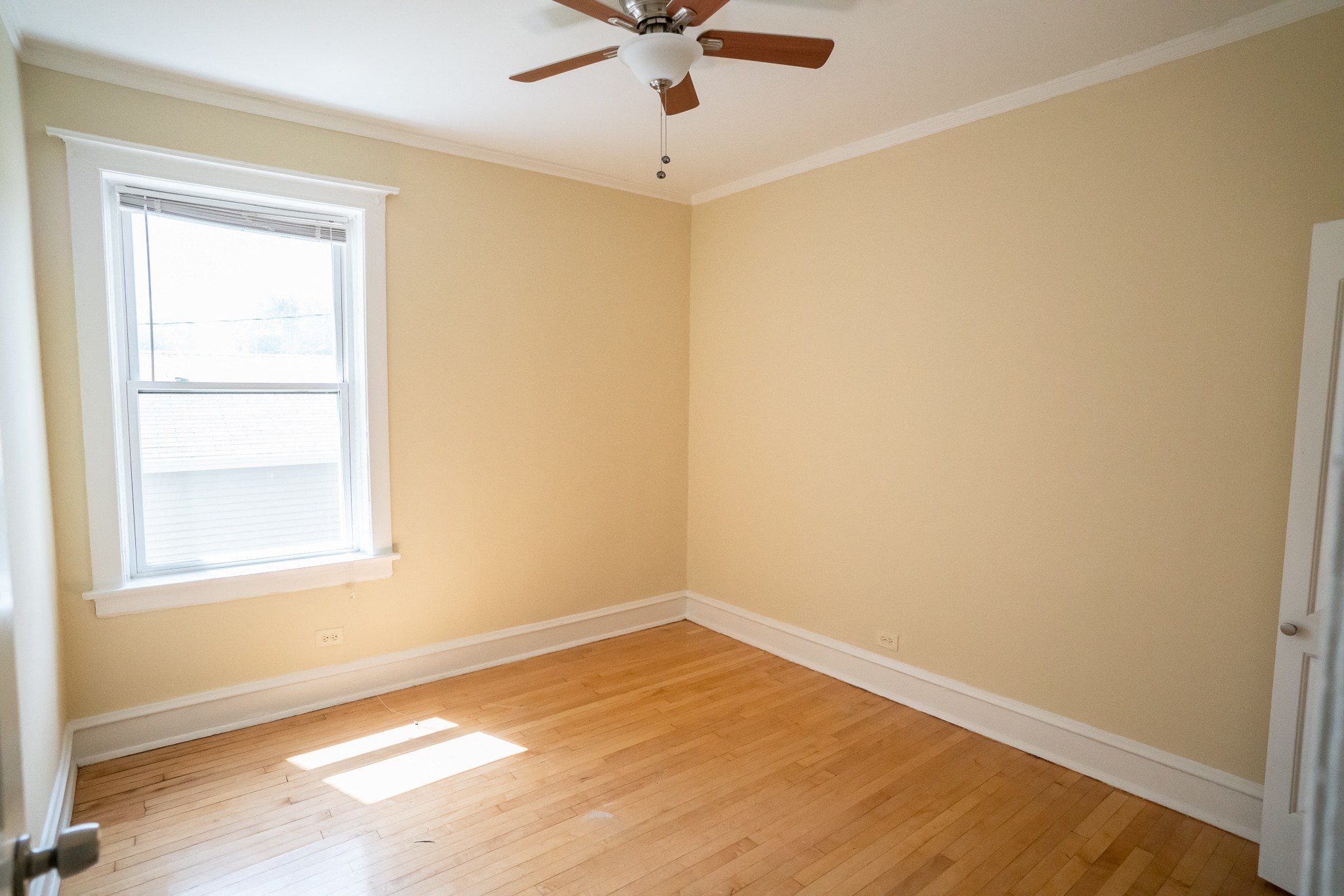 3305-09 W. Sunnyside Ave./4458 N. Spaulding Ave. 3305-09 W. Sunnyside Ave., Chicago, IL 60625 Irving Park - Leasing by Cross Street