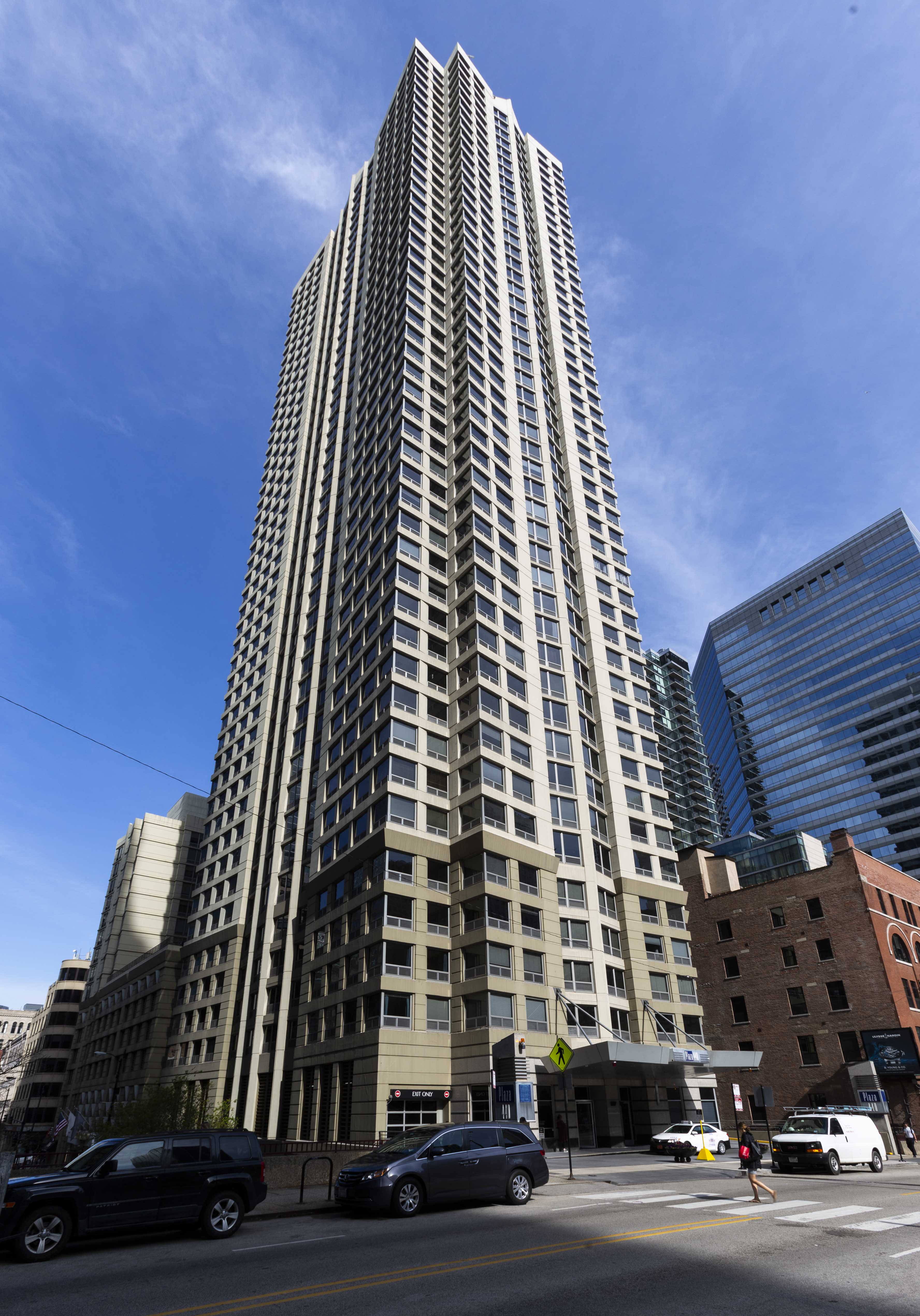 440 N. Wabash Ave. Condos 440 N. Wabash Ave., Chicago, IL 60611 River North - Leasing by Cross Street