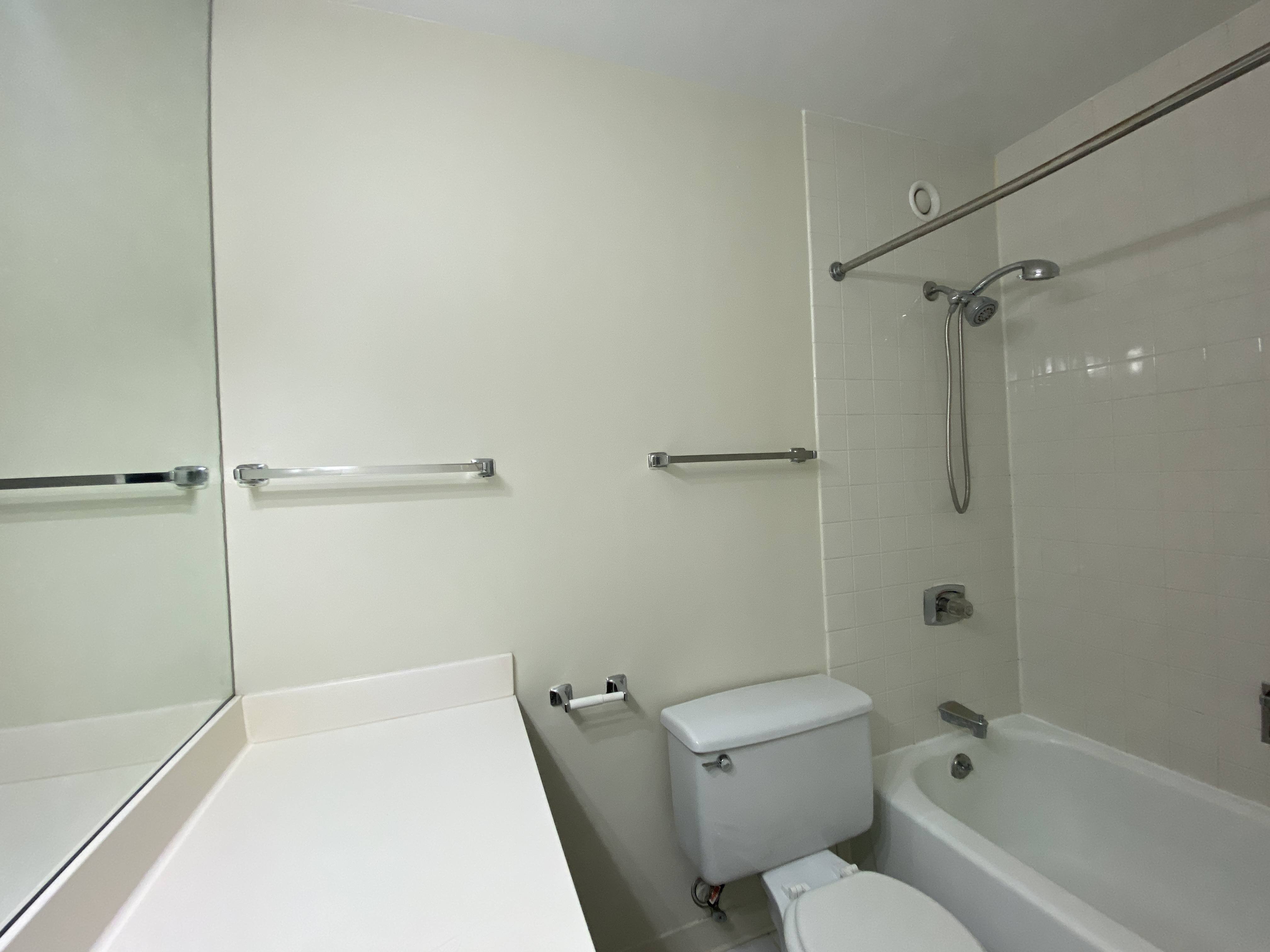 211 E. Ohio St. Condos 211 E. Ohio St., Chicago, IL 60611 Streeterville - Leasing by Cross Street