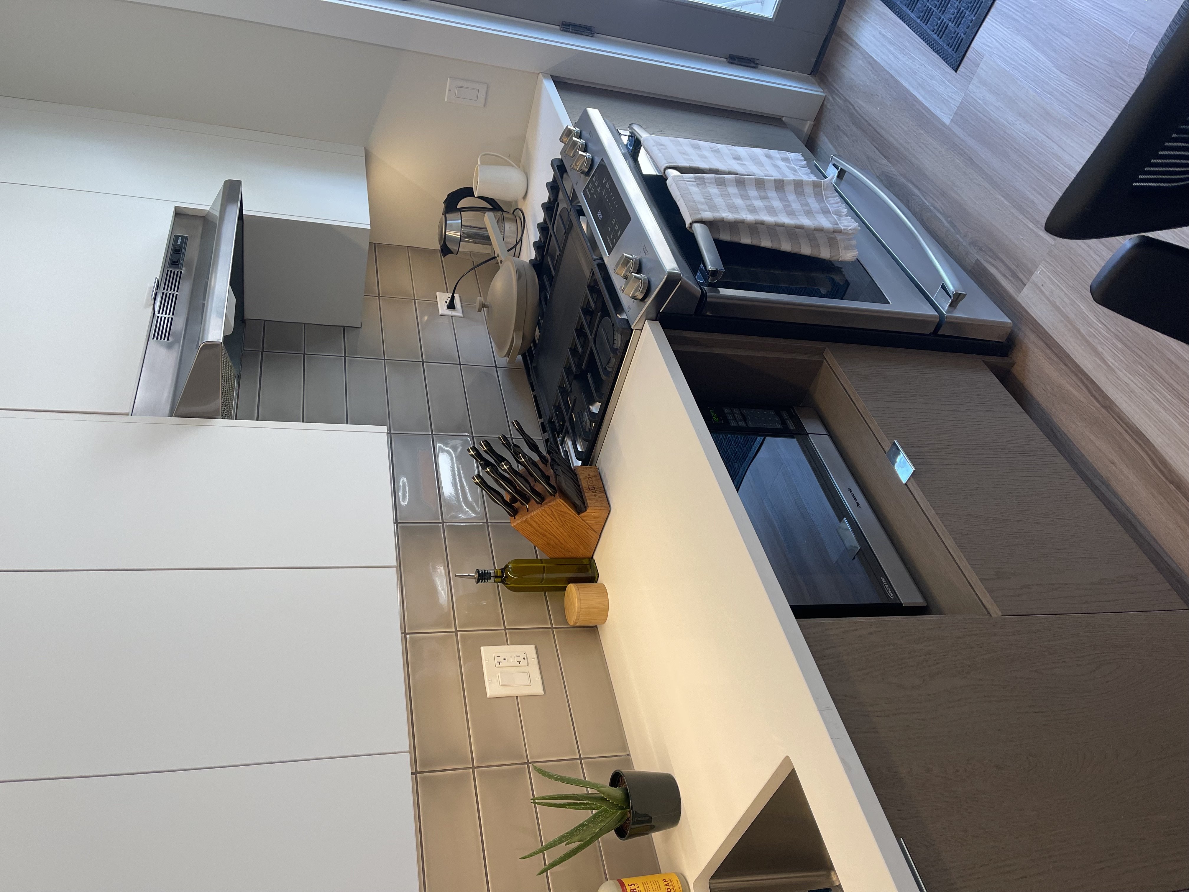 1553 N. Wells St. 1553 N. Wells St., Chicago, IL 60610 Near North Side - Leasing by Cross Street