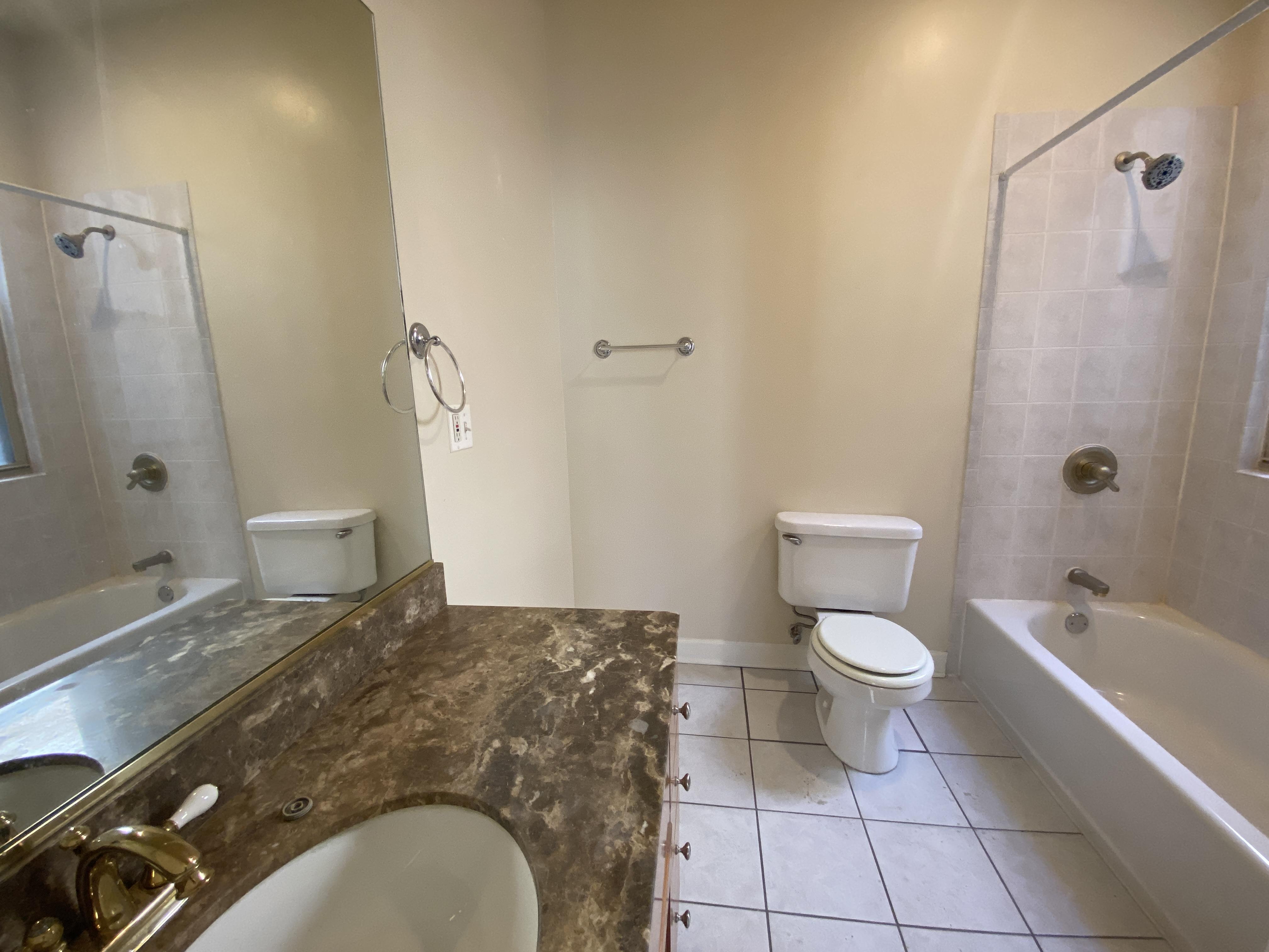 3552-54 N. Southport Ave. 3552-54 N. Southport Ave., Chicago, IL 60657 - Leasing by Cross Street
