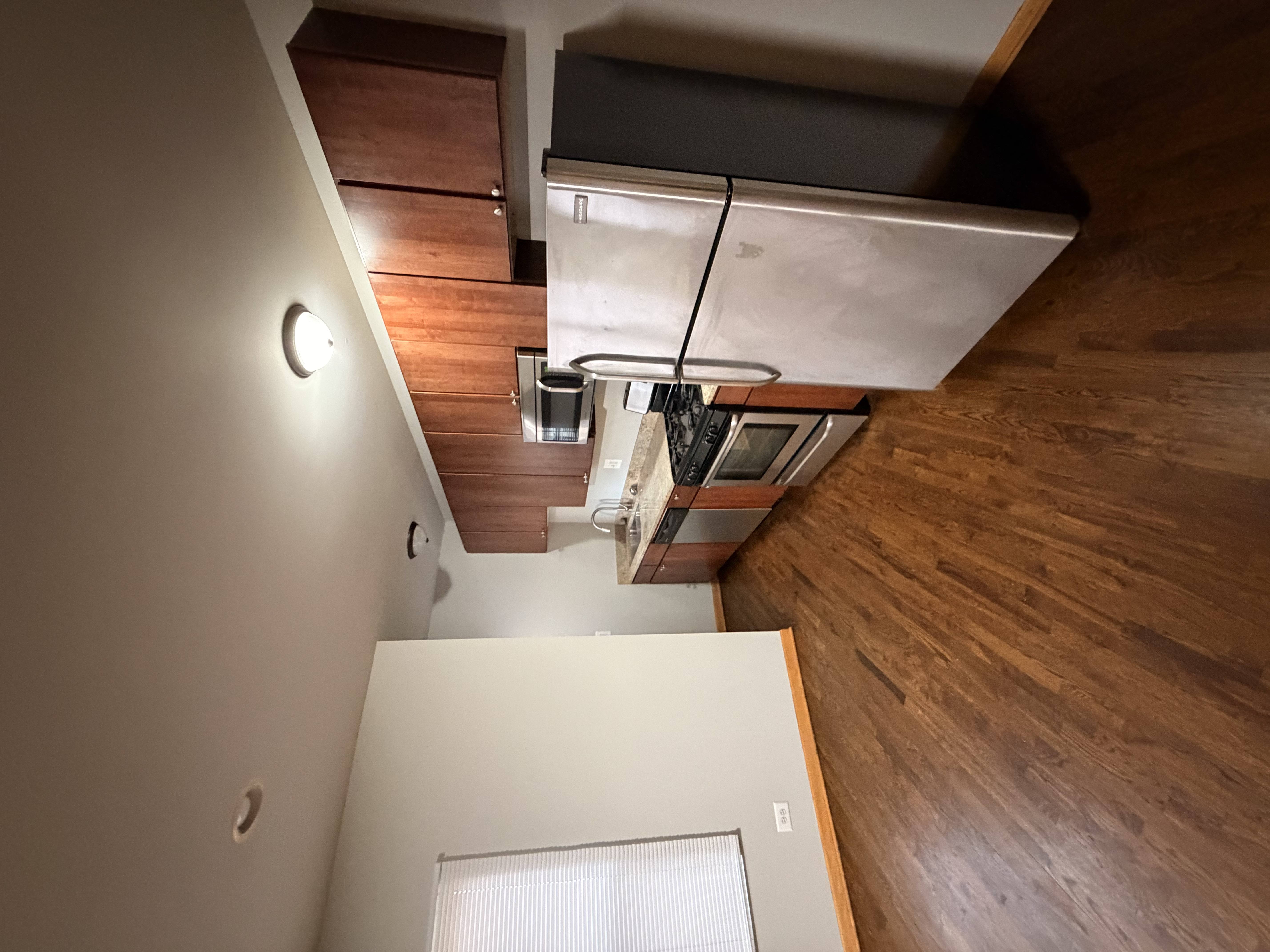 1615-25 W. Columbia Ave. 1615 W. Columbia Ave., Chicago, IL 60626