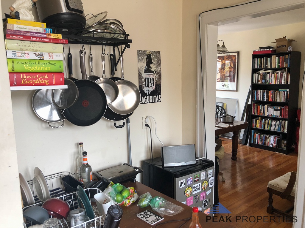 2500-08 W. Pensacola Ave. / 4334-42 N. Campbell Ave. 2500-08 W. Pensacola Ave., Chicago, IL 60618 North Center - Leasing by Cross Street