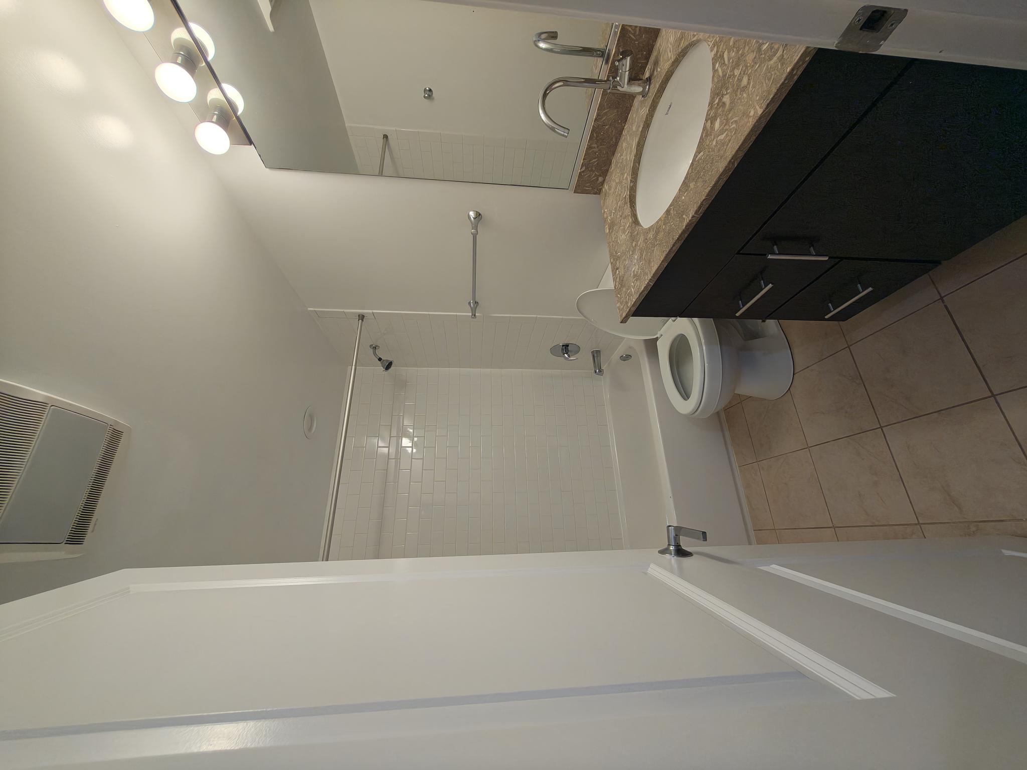 673 W. Roscoe St. 673 W. Roscoe St., Chicago, IL 60657