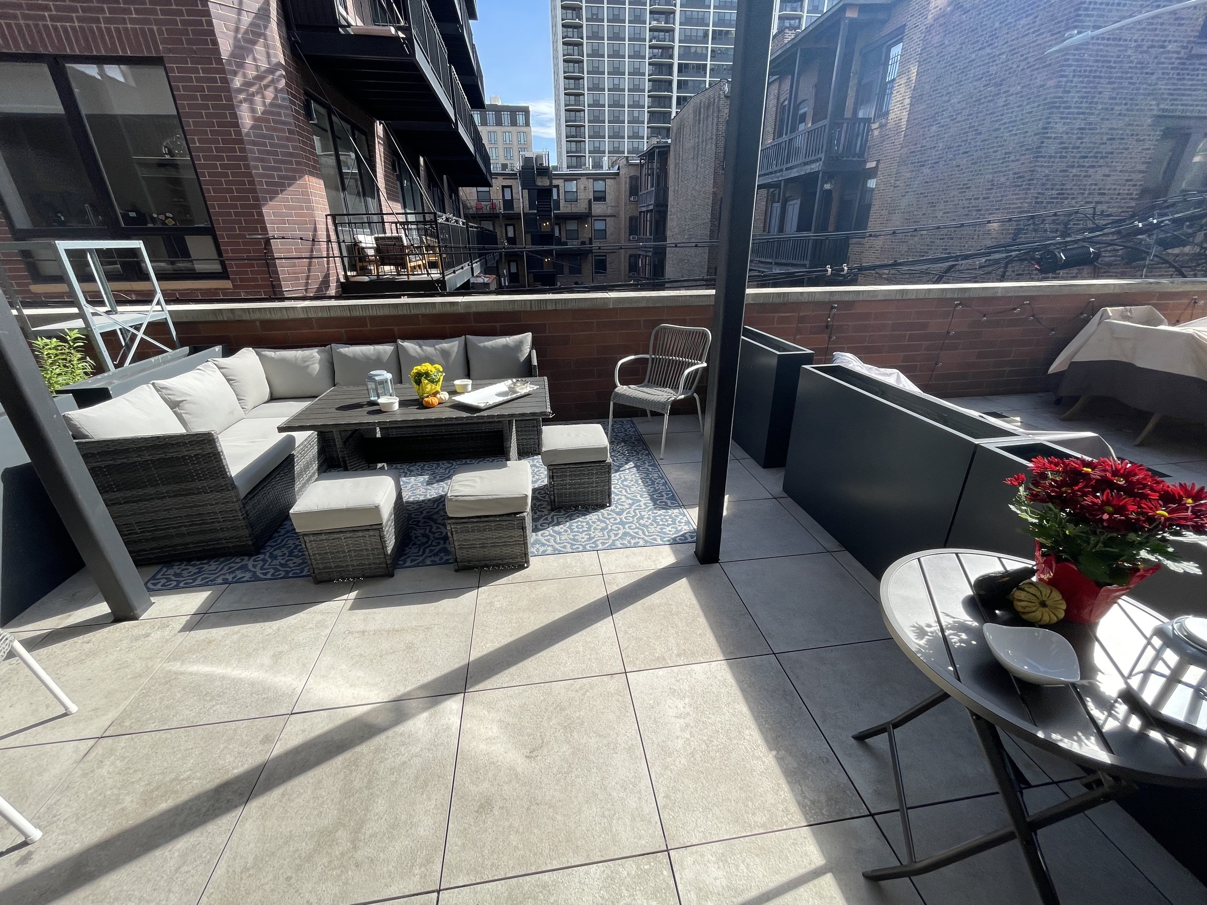 1553 N. Wells St. 1553 N. Wells St., Chicago, IL 60610 Near North Side - Leasing by Cross Street