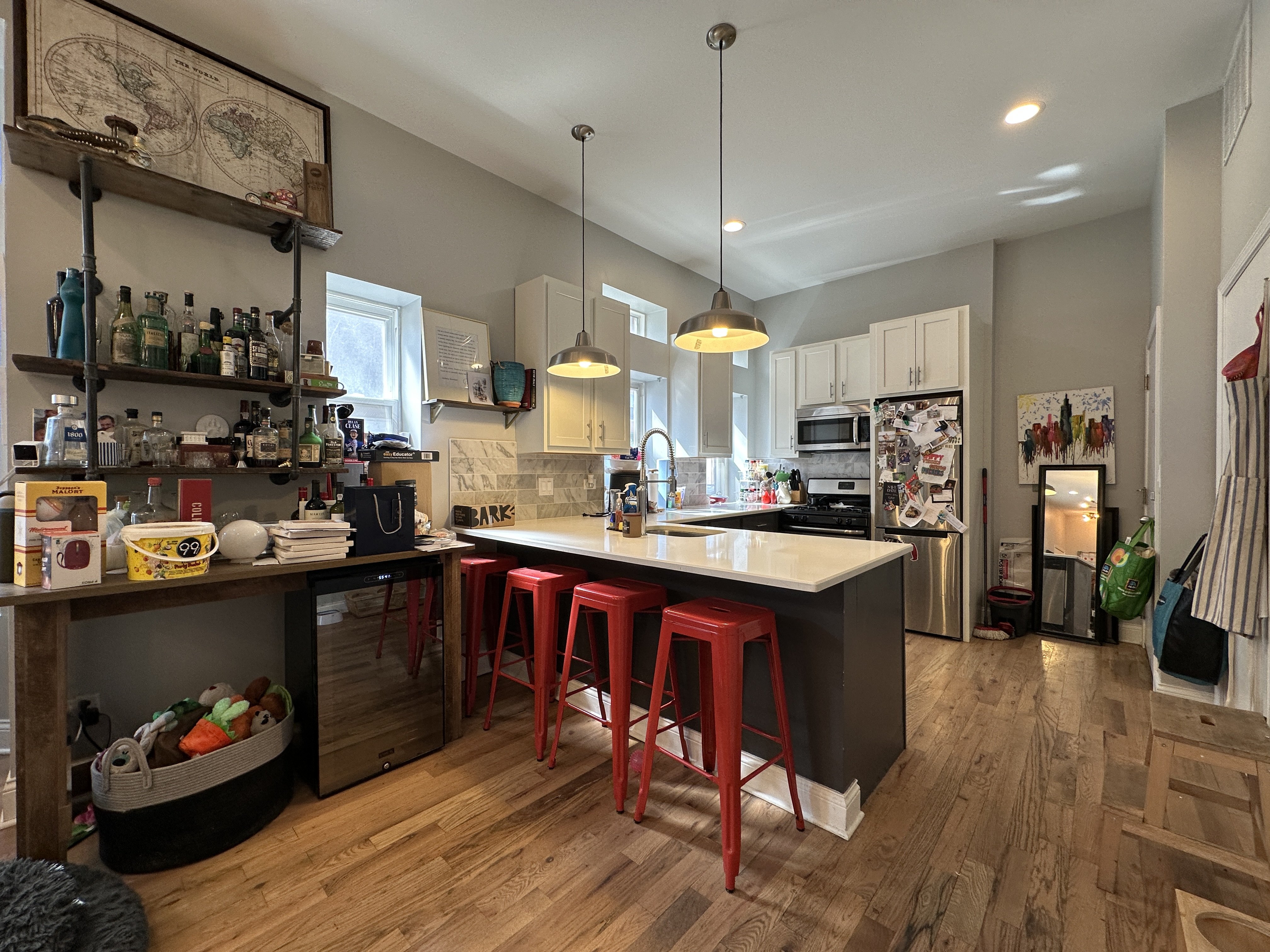 2021 N. Campbell Ave /2439 W. McLean Ave 2021 N. Campbell Ave, Chicago, IL 60647 - Leasing by Cross Street