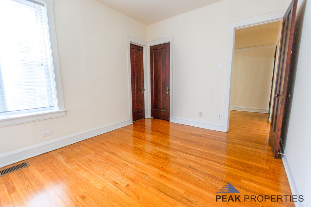 5007-09 N. Damen Ave. 5007-09 N. Damen Ave., Chicago, IL 60640 Near West Side - Leasing by Cross Street