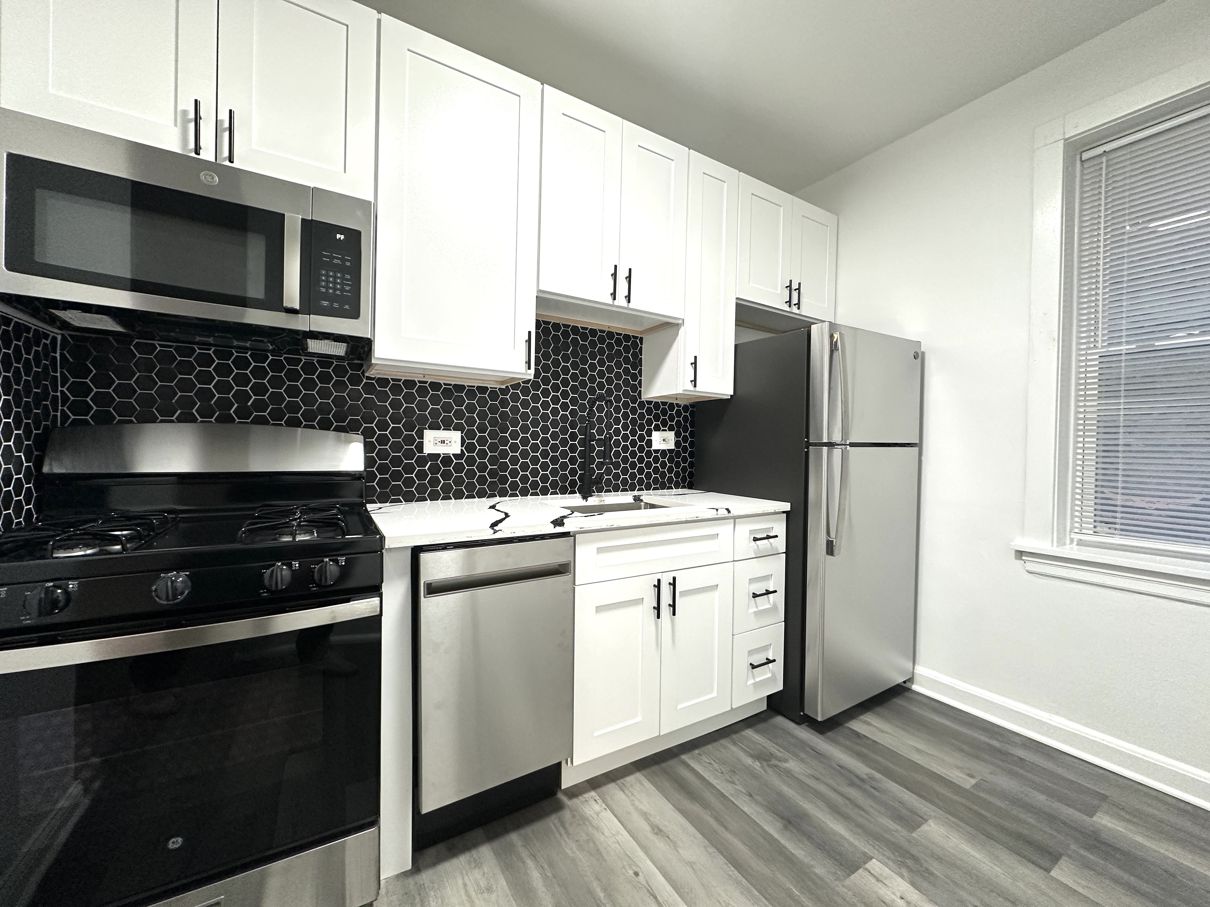 2605-07 N. Spaulding Ave. / 3286 W. Wrightwood Ave. 2605 N. Spaulding Ave., Chicago, IL 60647