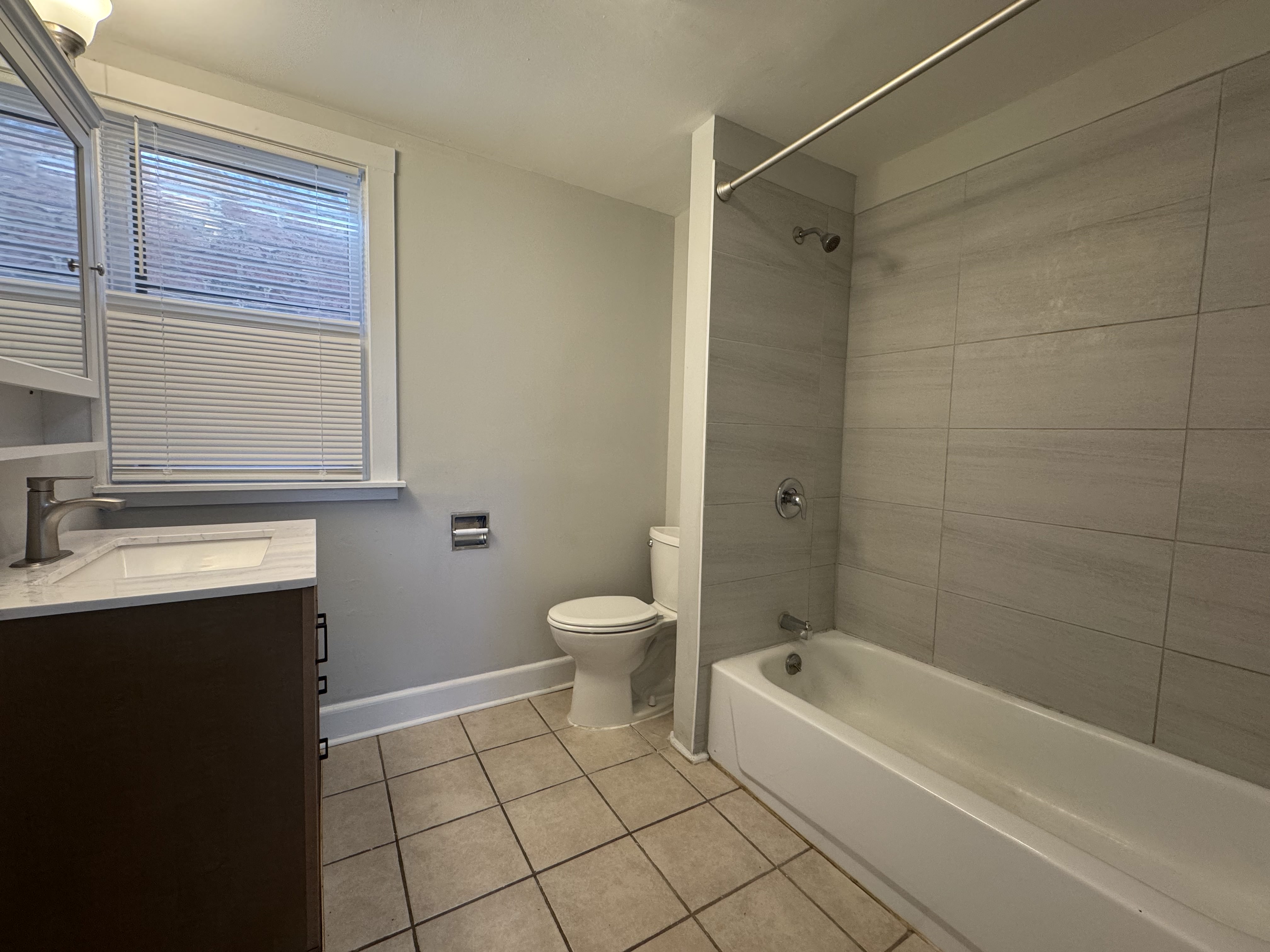 2052 N Dayton St 2052 N Dayton, Chicago, IL 60614