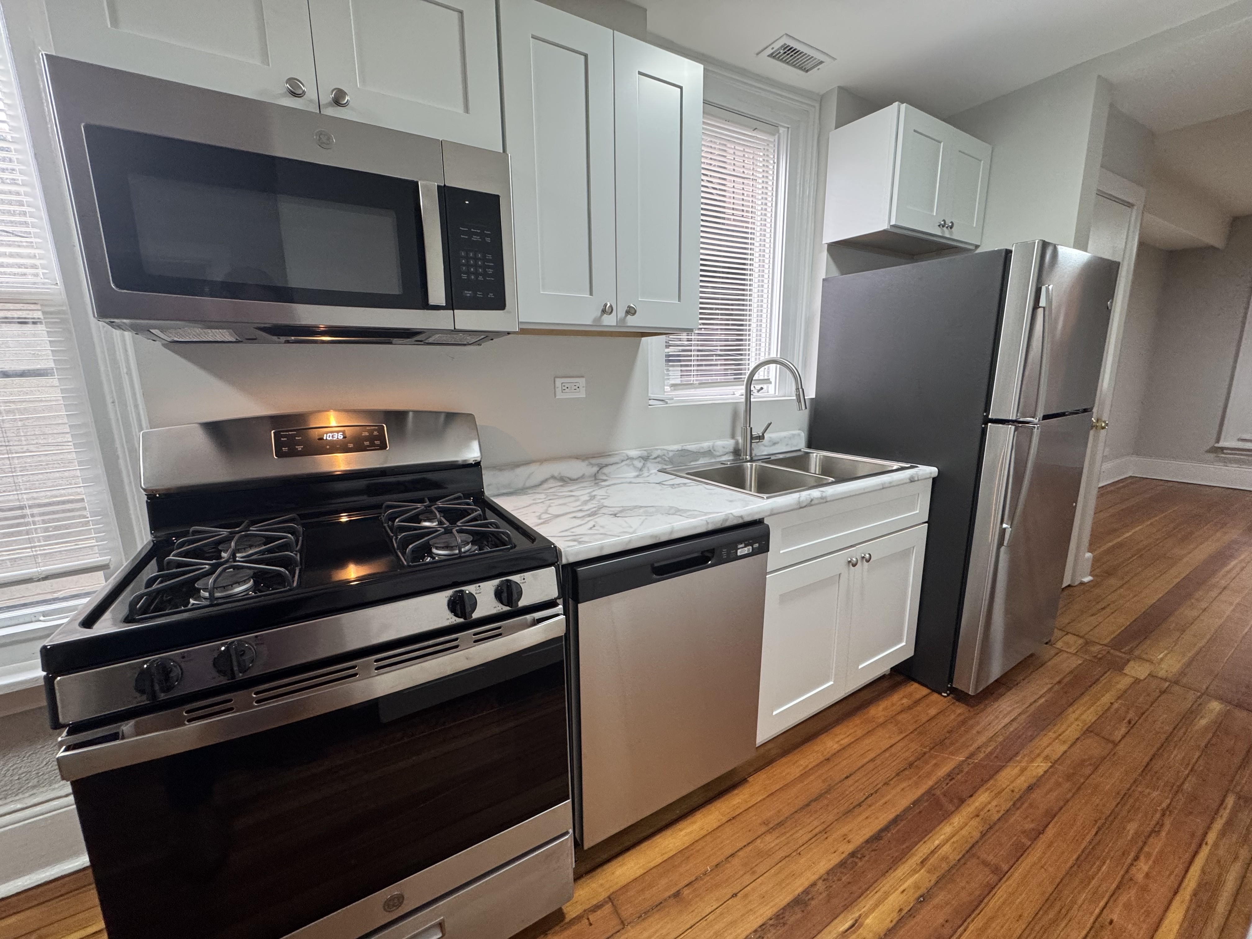 2052 N Dayton St 2052 N Dayton, Chicago, IL 60614