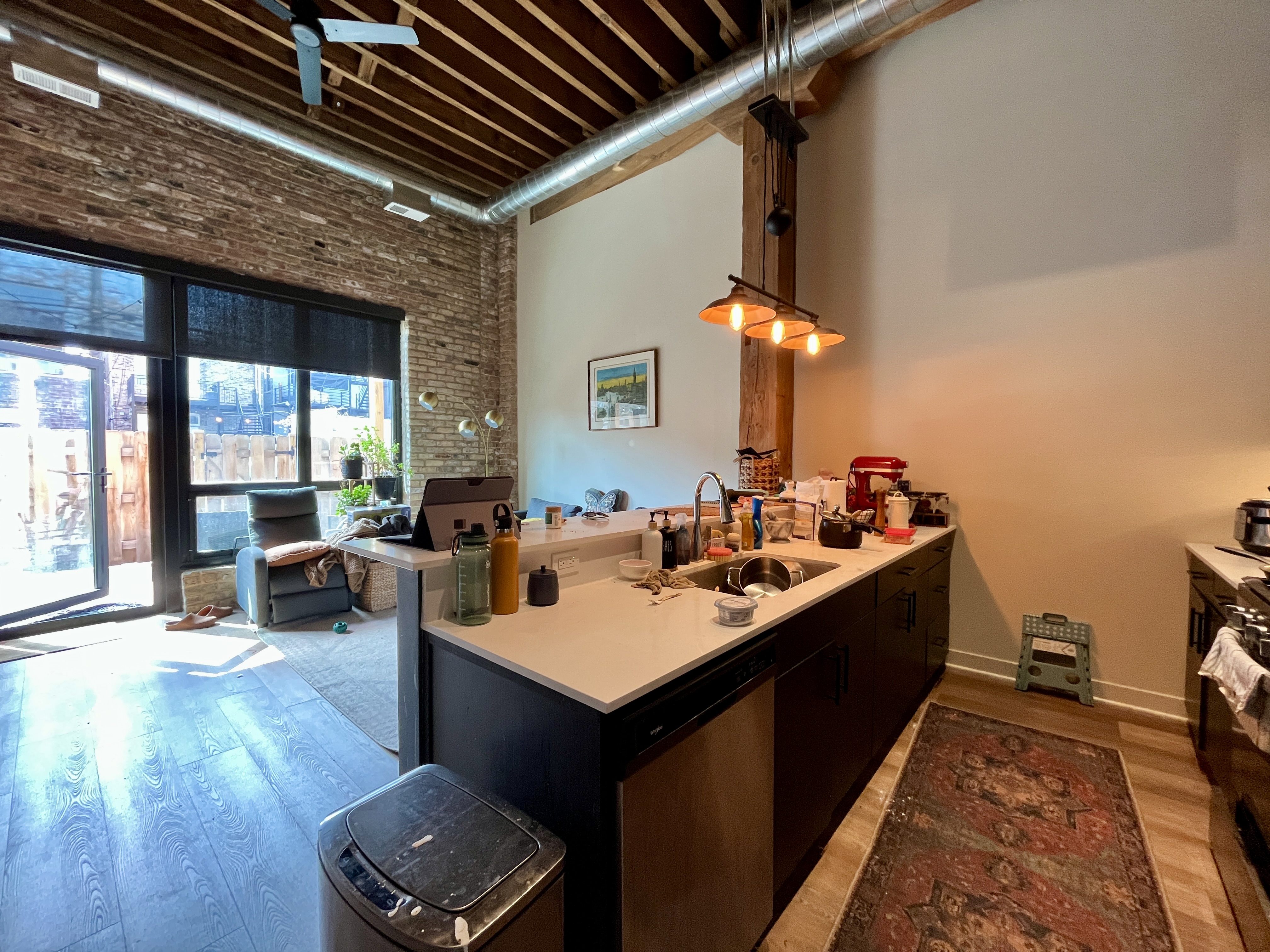 818 N Wolcott 818 N. Wolcott Ave., Chicago, IL 60622 West Town - Leasing by Cross Street