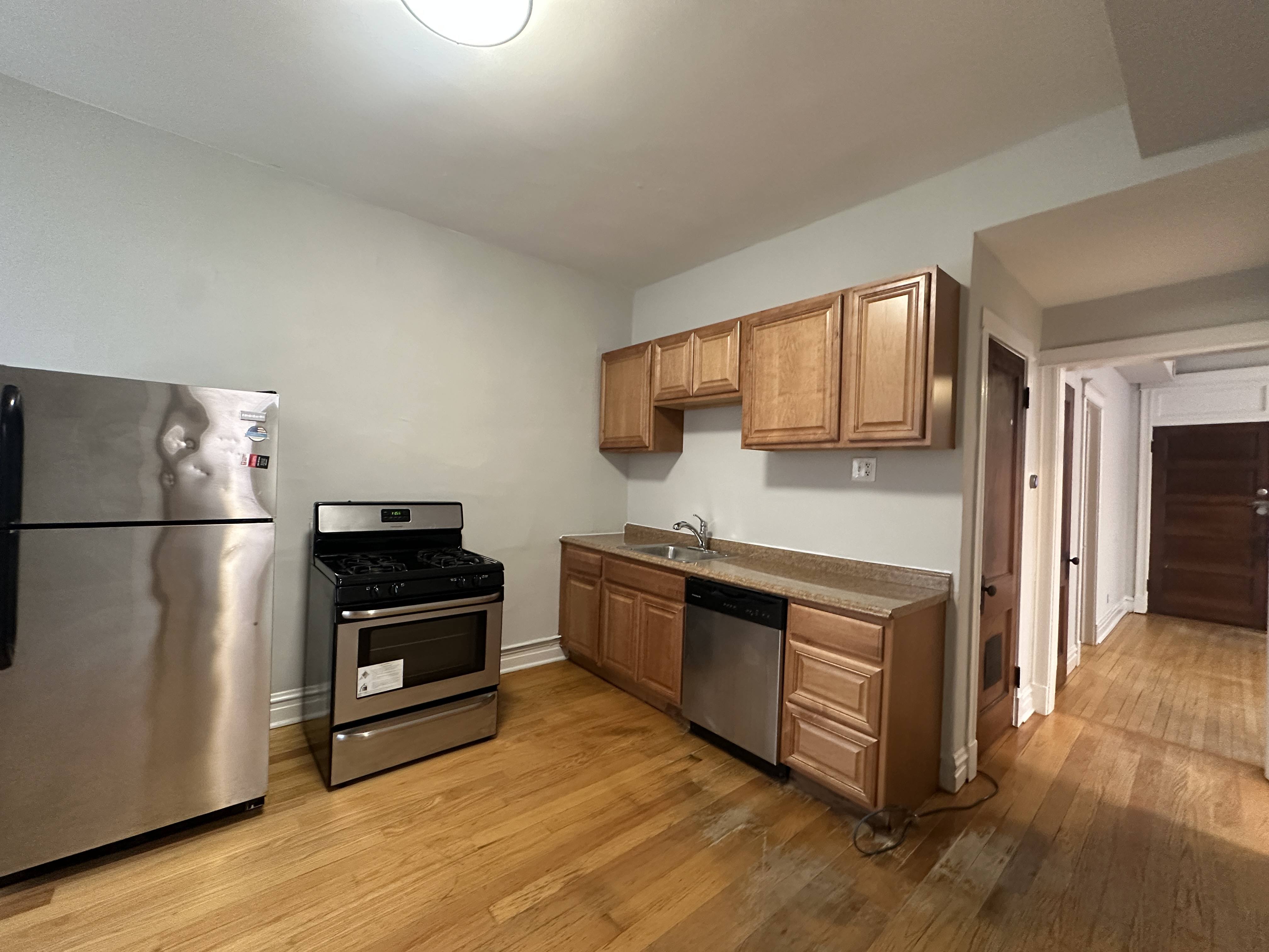 2613 W. Augusta Blvd. 2613 W. Augusta Blvd., Chicago, IL 60622 West Town - Leasing by Cross Street