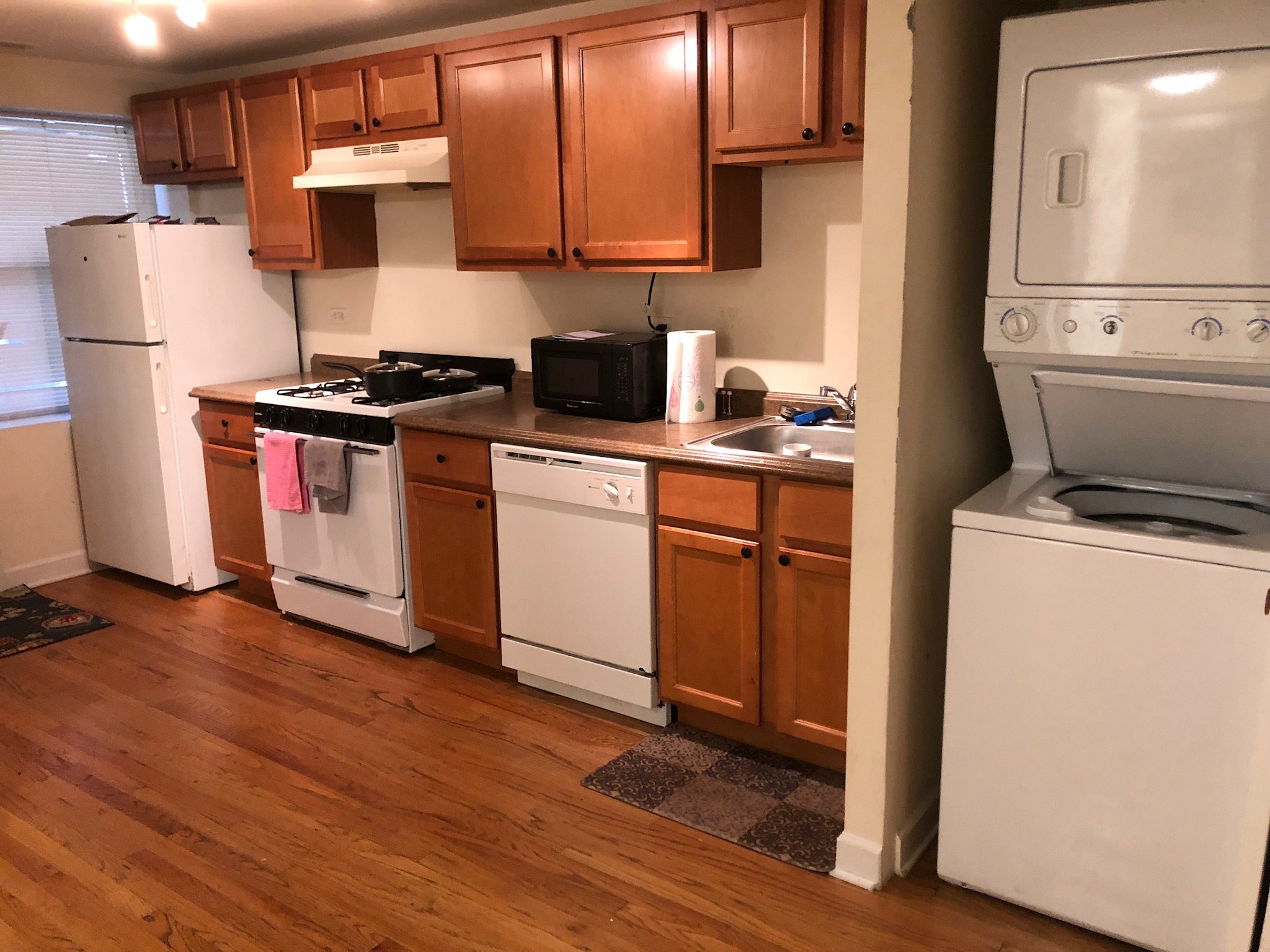 2737-39 N. Mildred Ave. 2737-39 N. Mildred Ave., Chicago 60614 - Leasing by Cross Street