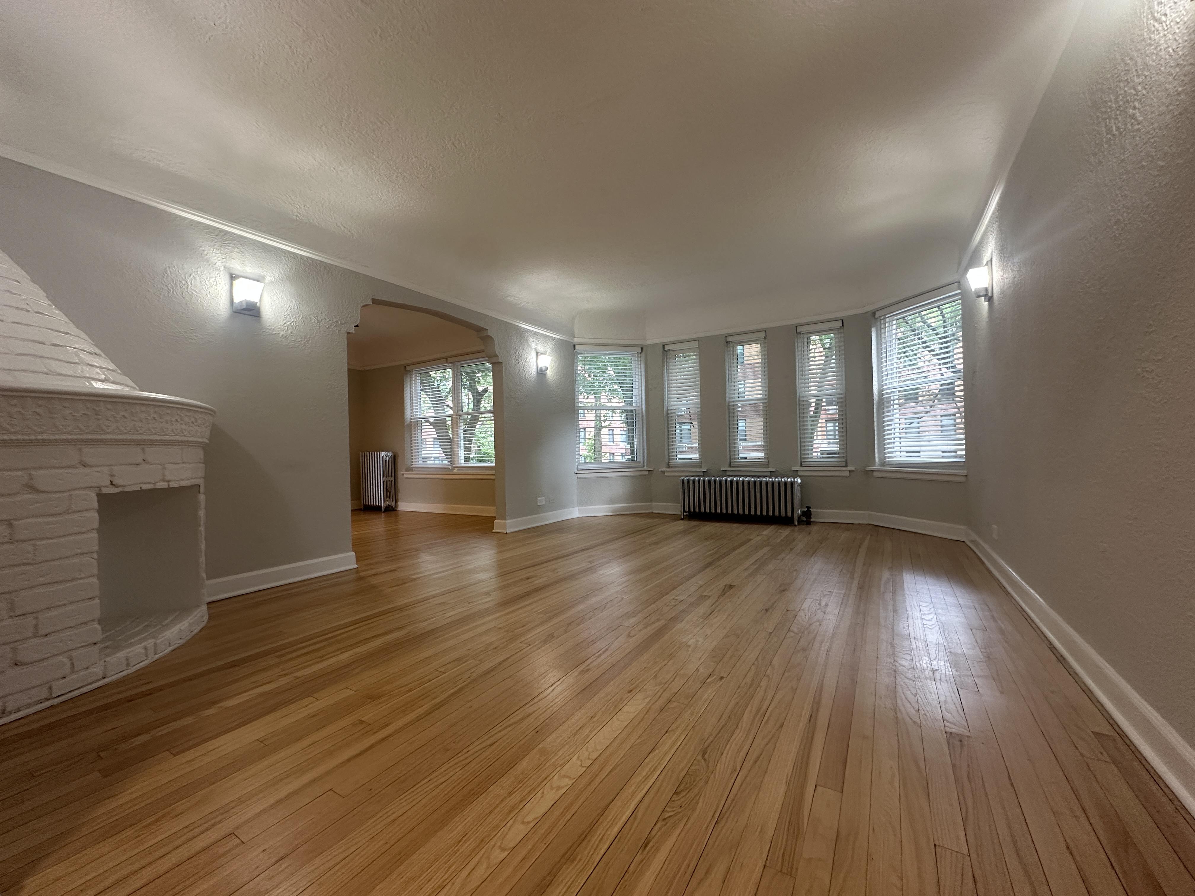 2548-58 W Fitch Ave 2548-58 W Fitch Ave, Chicago Il, IL 60645 Rogers Park - Leasing by Cross Street